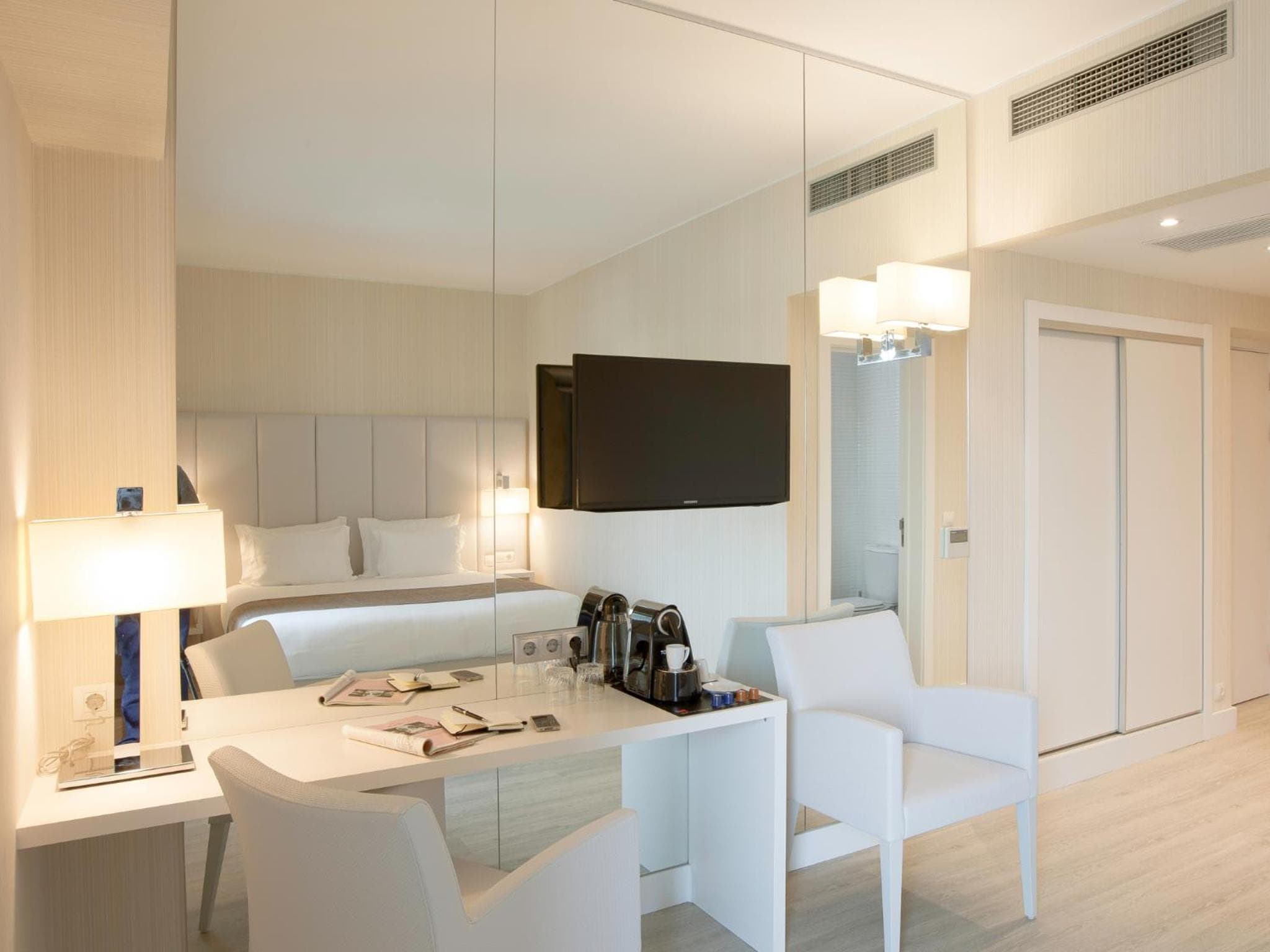 Lutecia Smart Design Hotel — 15