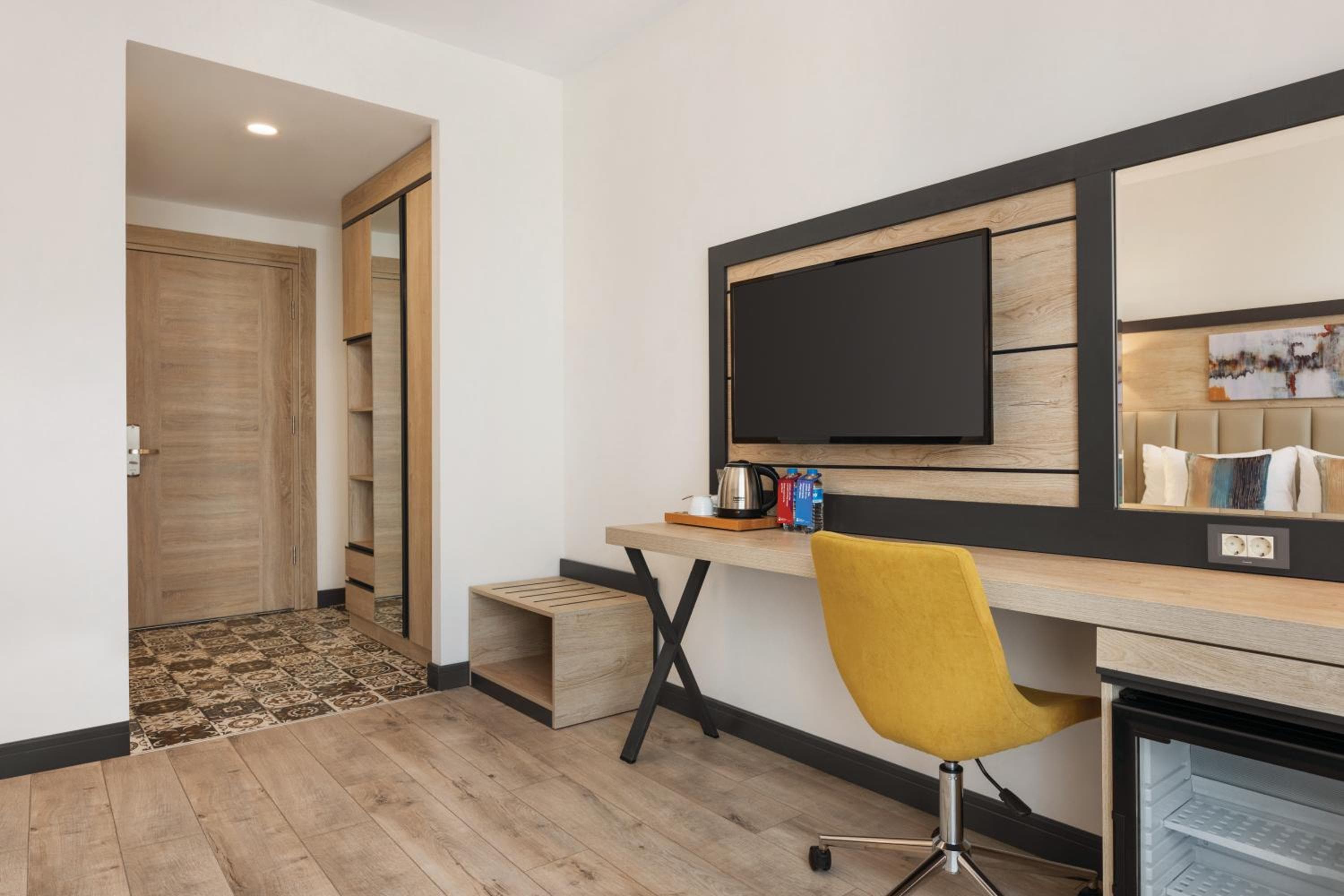 Ramada Encore By Wyndham Istanbul Basin Express — 17