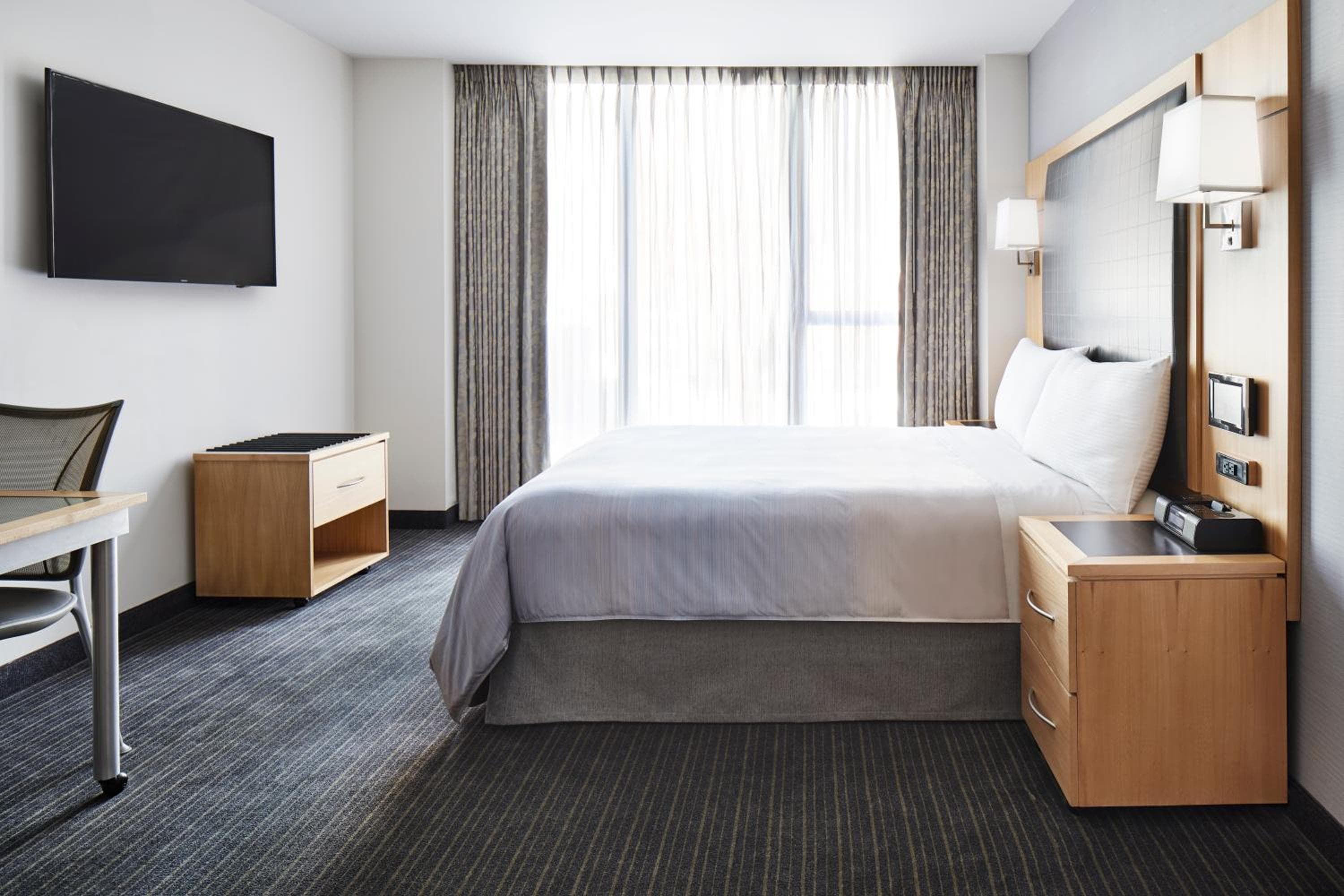 World Center Hotel — 7