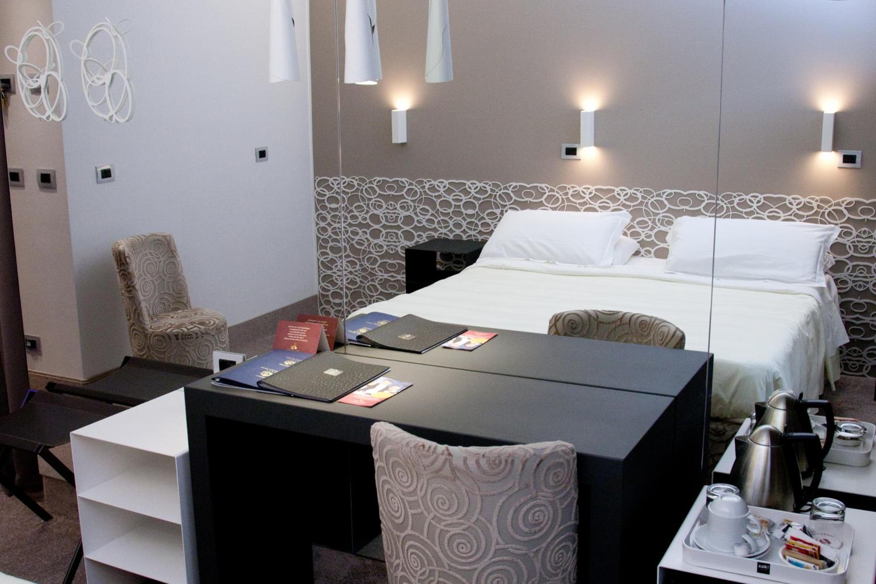 Hotel Berna hotel, Via Napo Torriani 18, Milan, Italy — photo 24