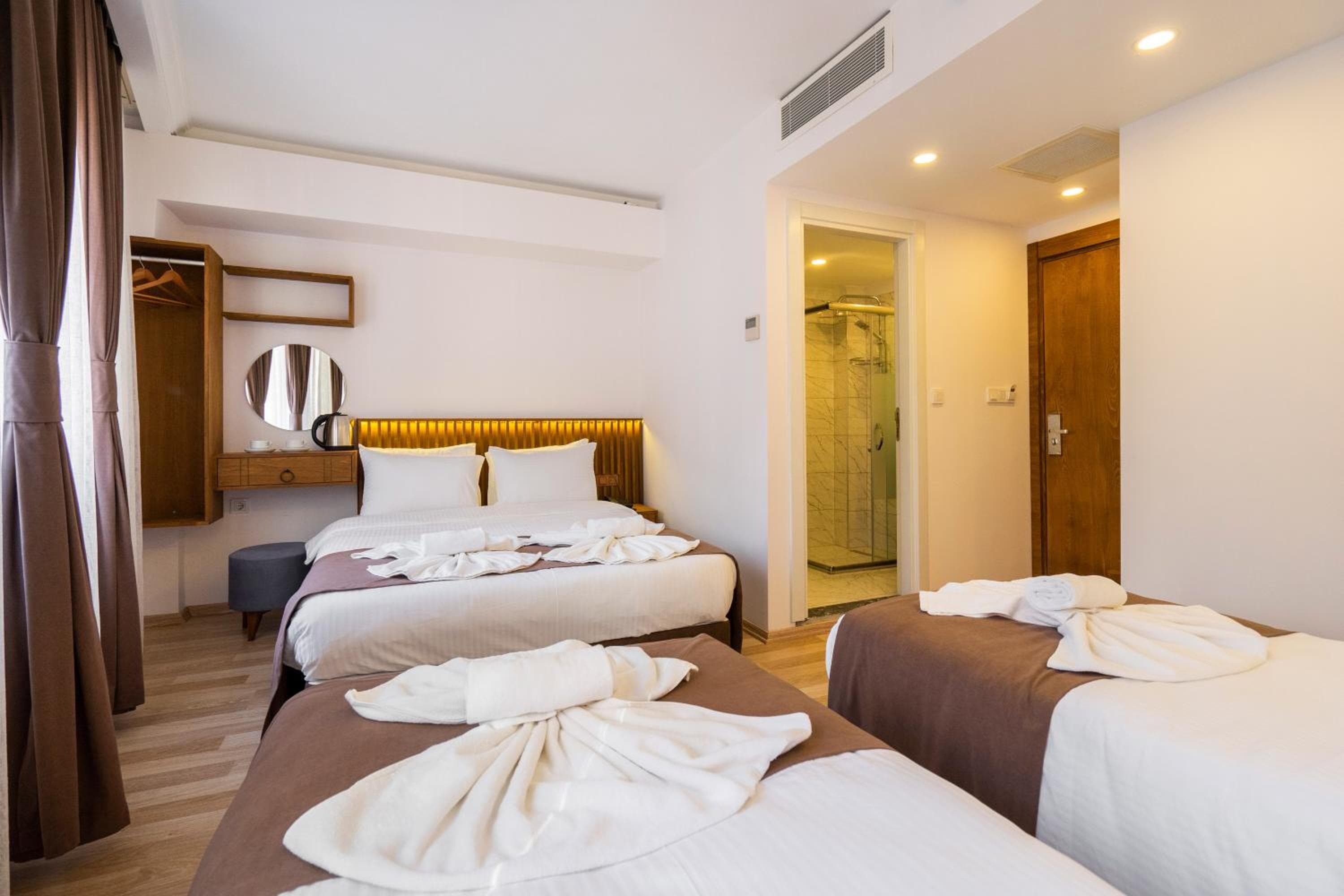 Castillo Rojo Hotel Istanbul
 — 14