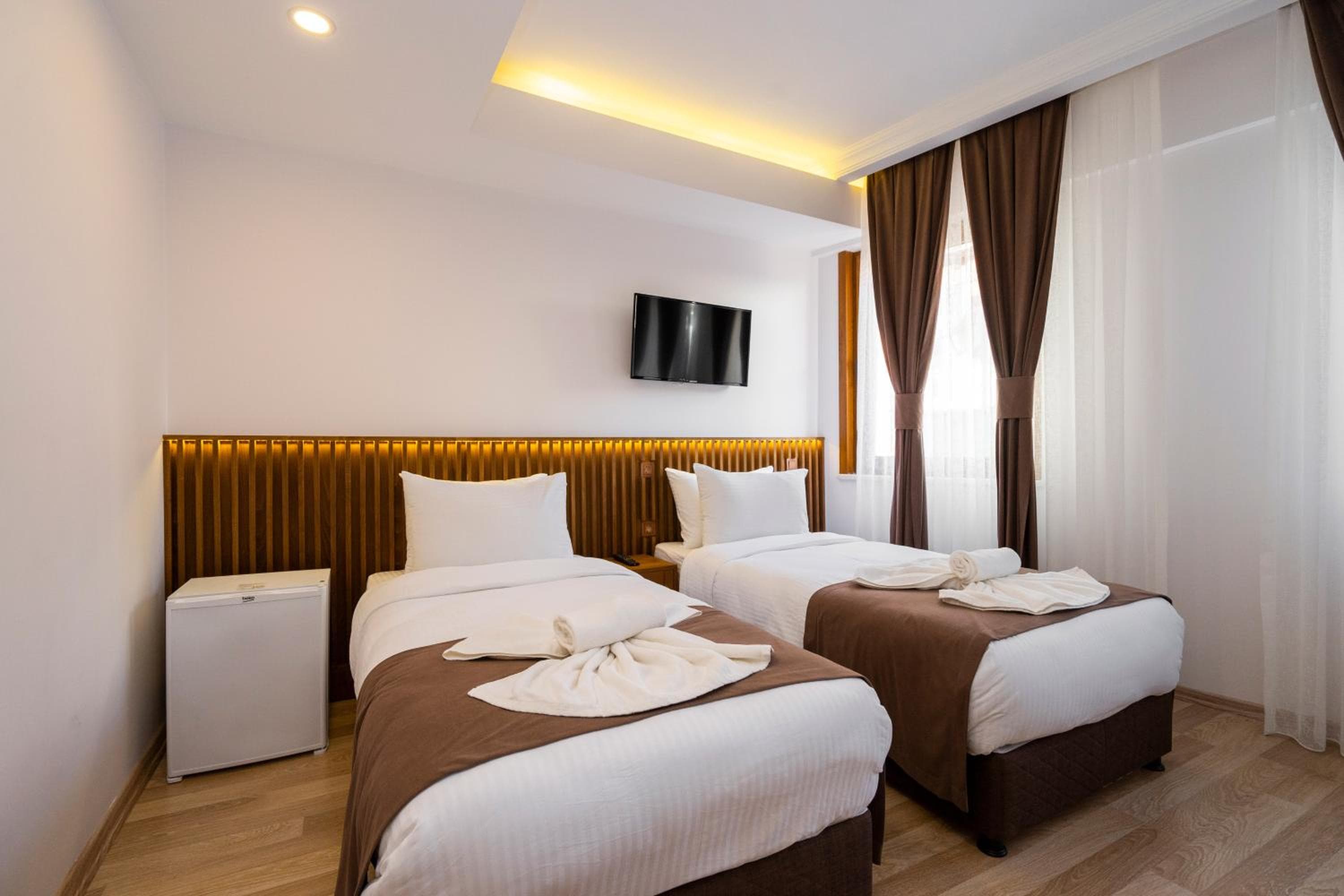 Castillo Rojo Hotel Istanbul
 — 12