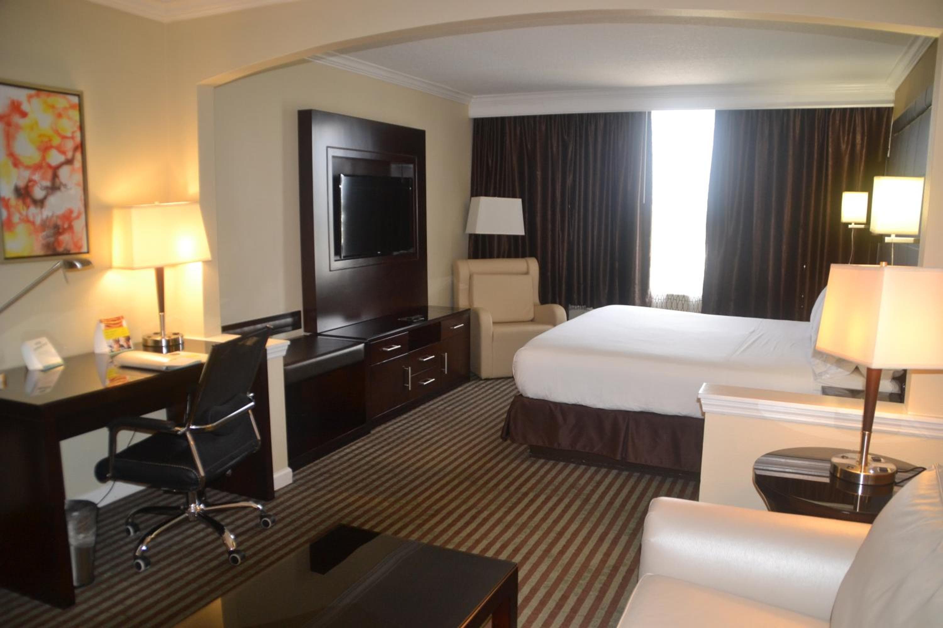 Holiday Inn Orlando East-UCF Area by IHG — 5