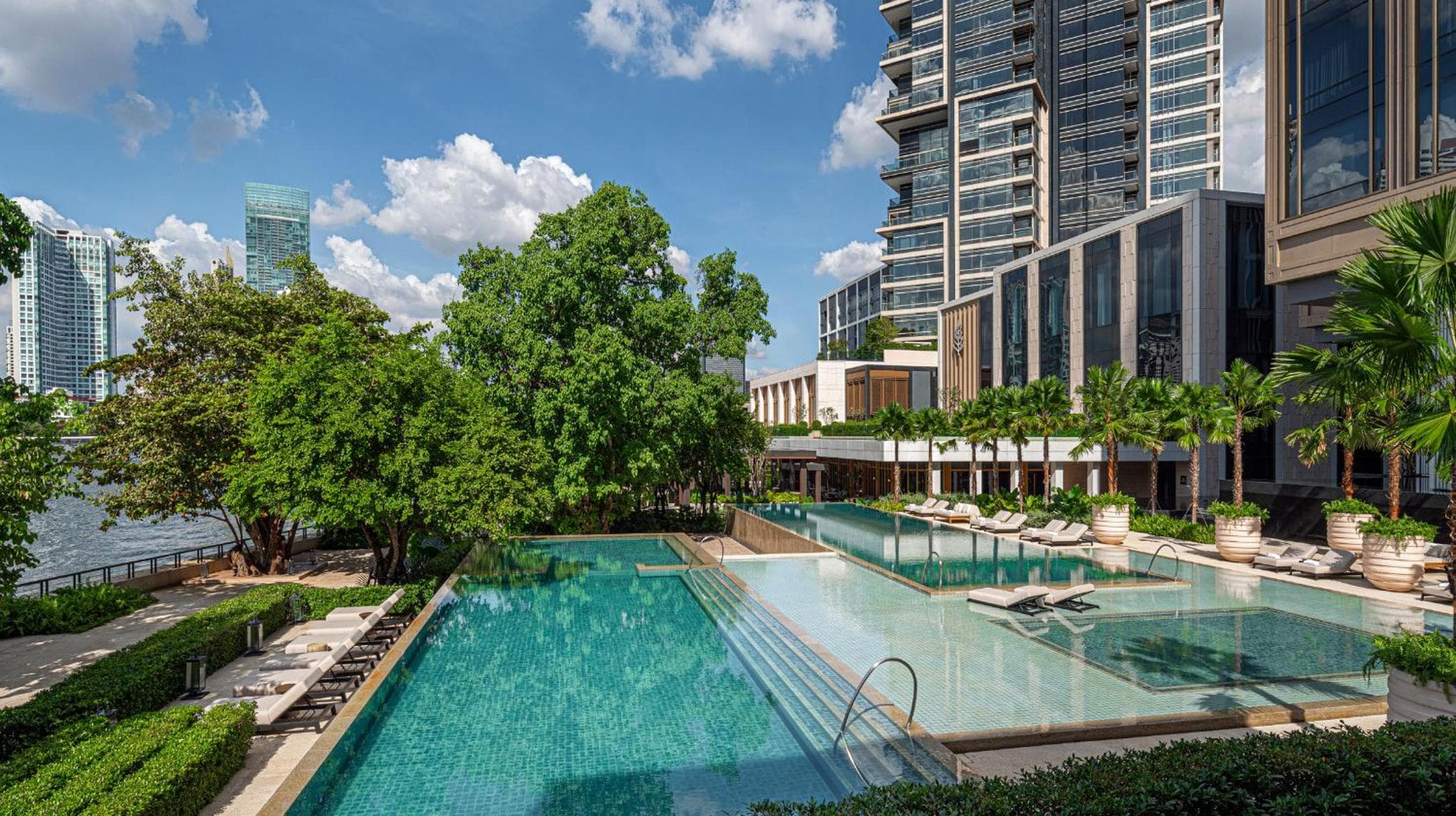 Four Seasons Hotel Bangkok sul fiume Chao Phraya — 9