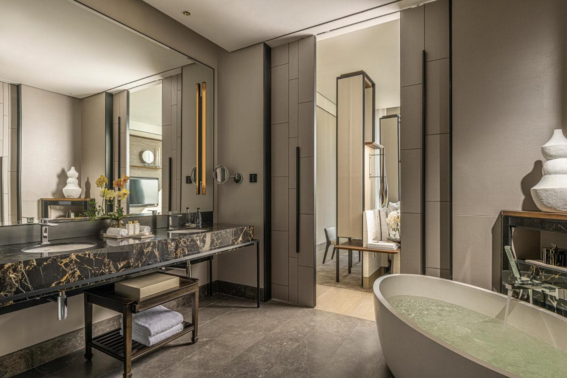 Four Seasons Hotel Bangkok at Chao Phraya River — 9