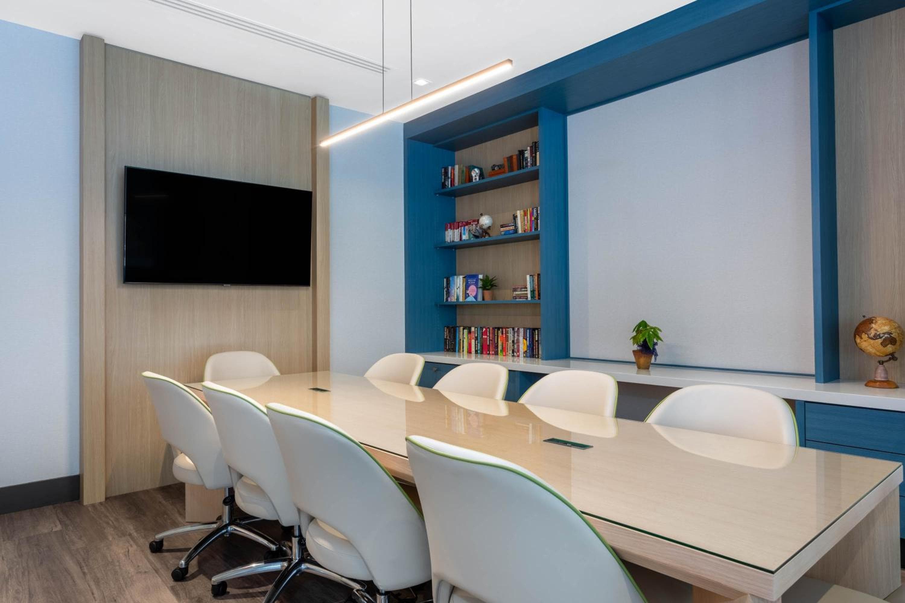 TRYP by Wyndham Orlando — 9
