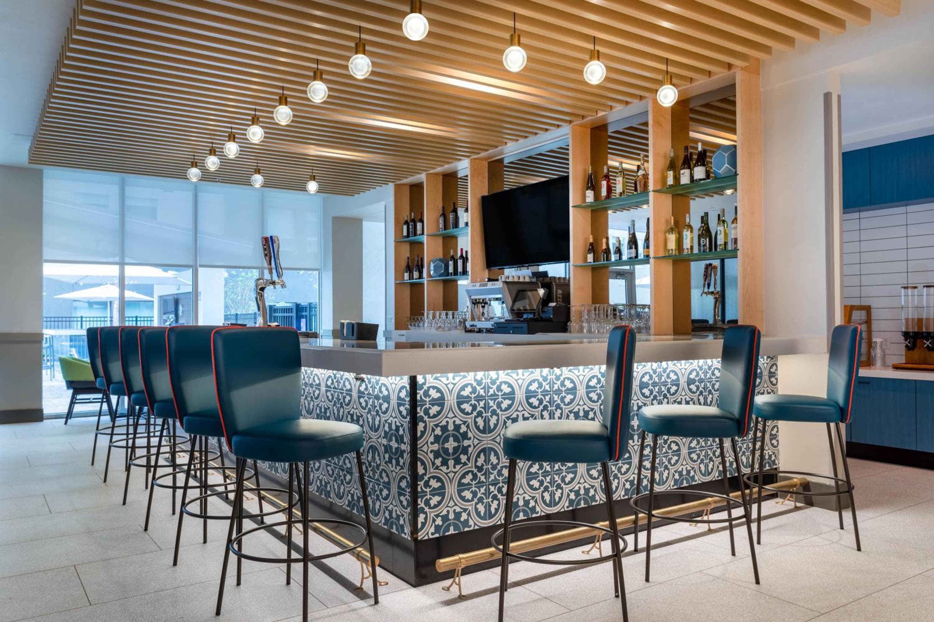 TRYP by Wyndham Orlando — 10