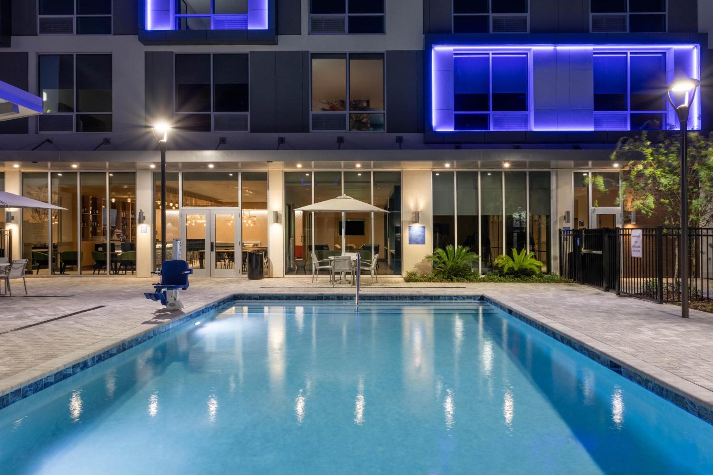 TRYP by Wyndham Orlando — 26