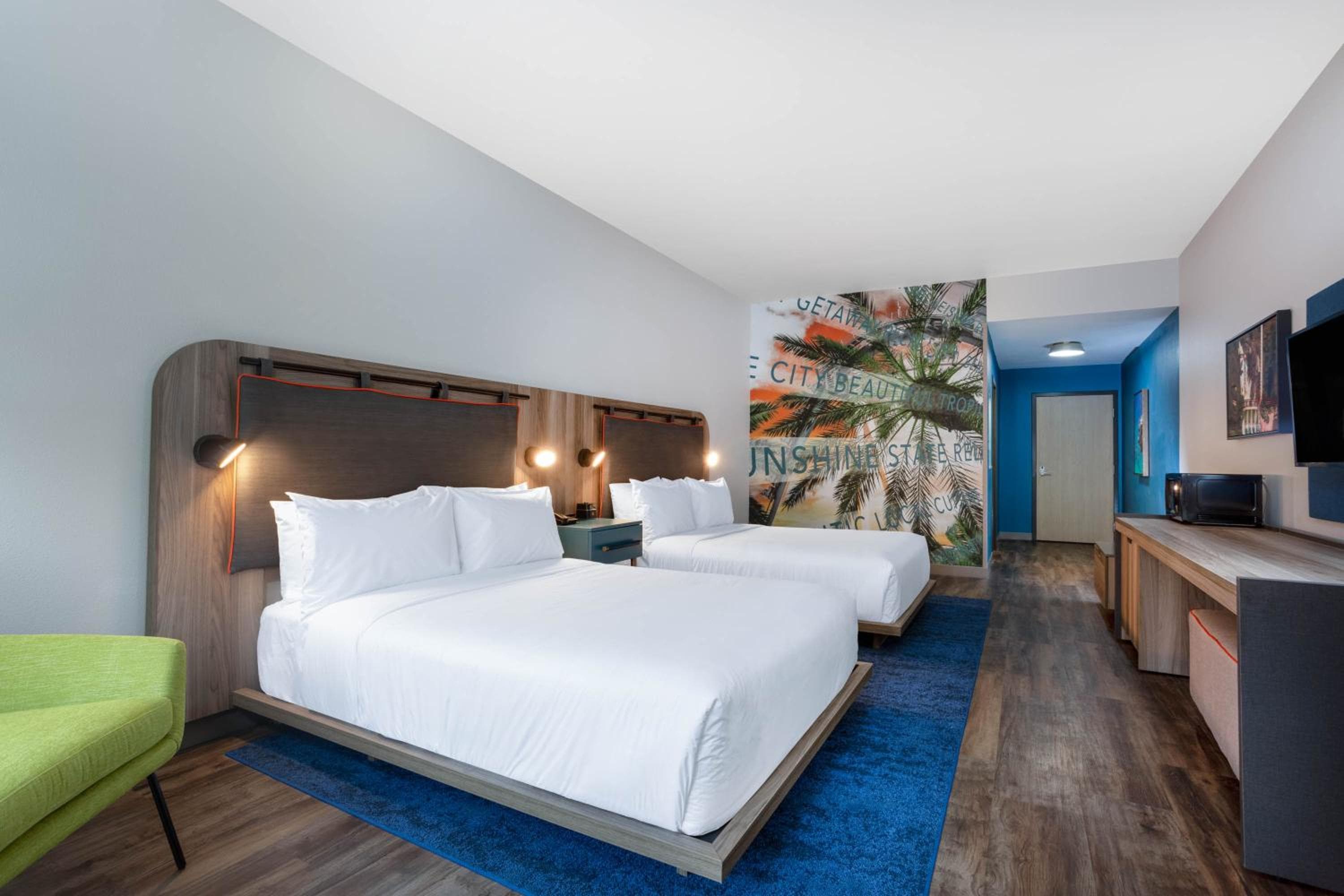 TRYP by Wyndham Orlando — 8