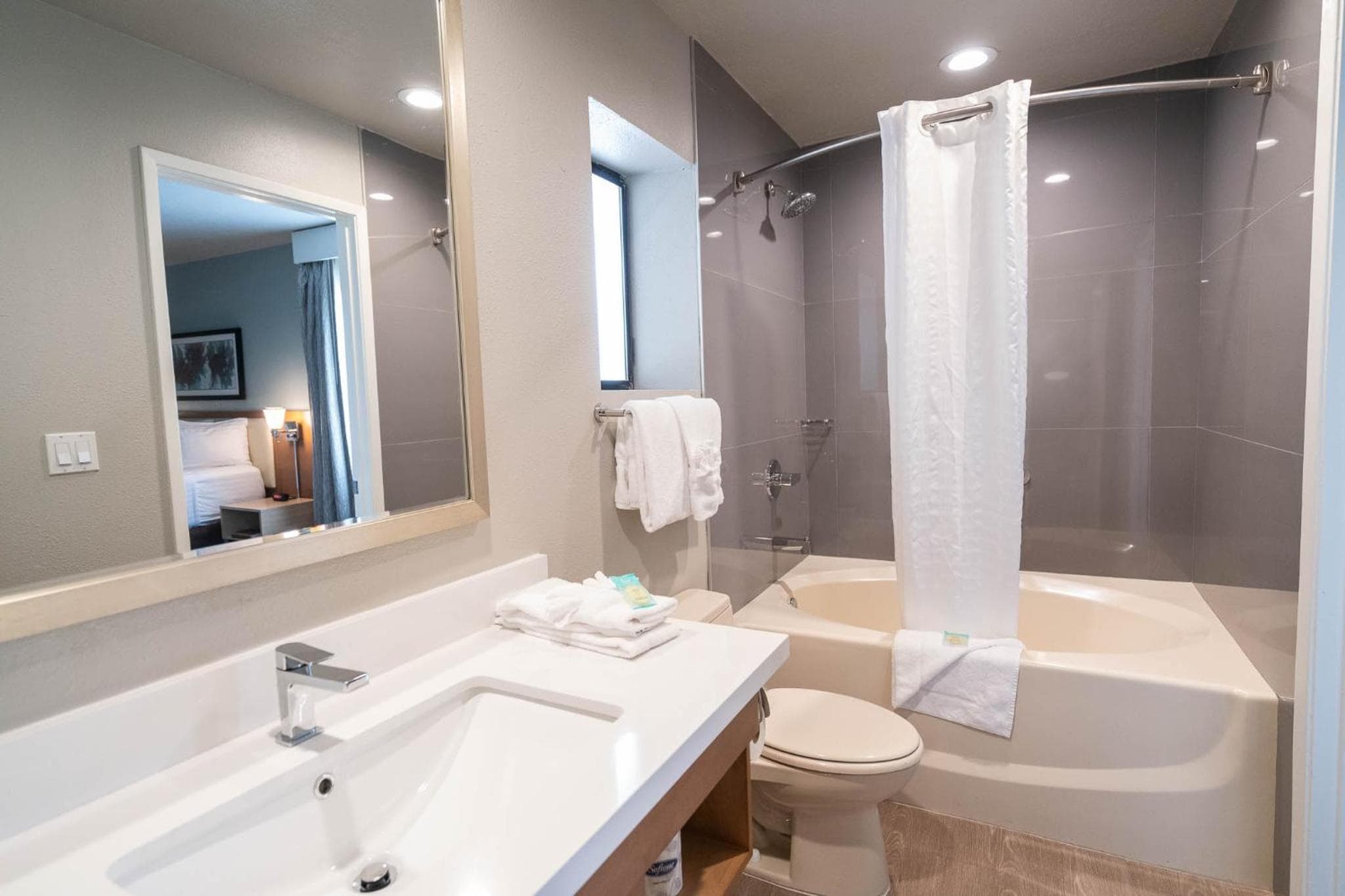 Alexis Park All Suite Resort — 20
