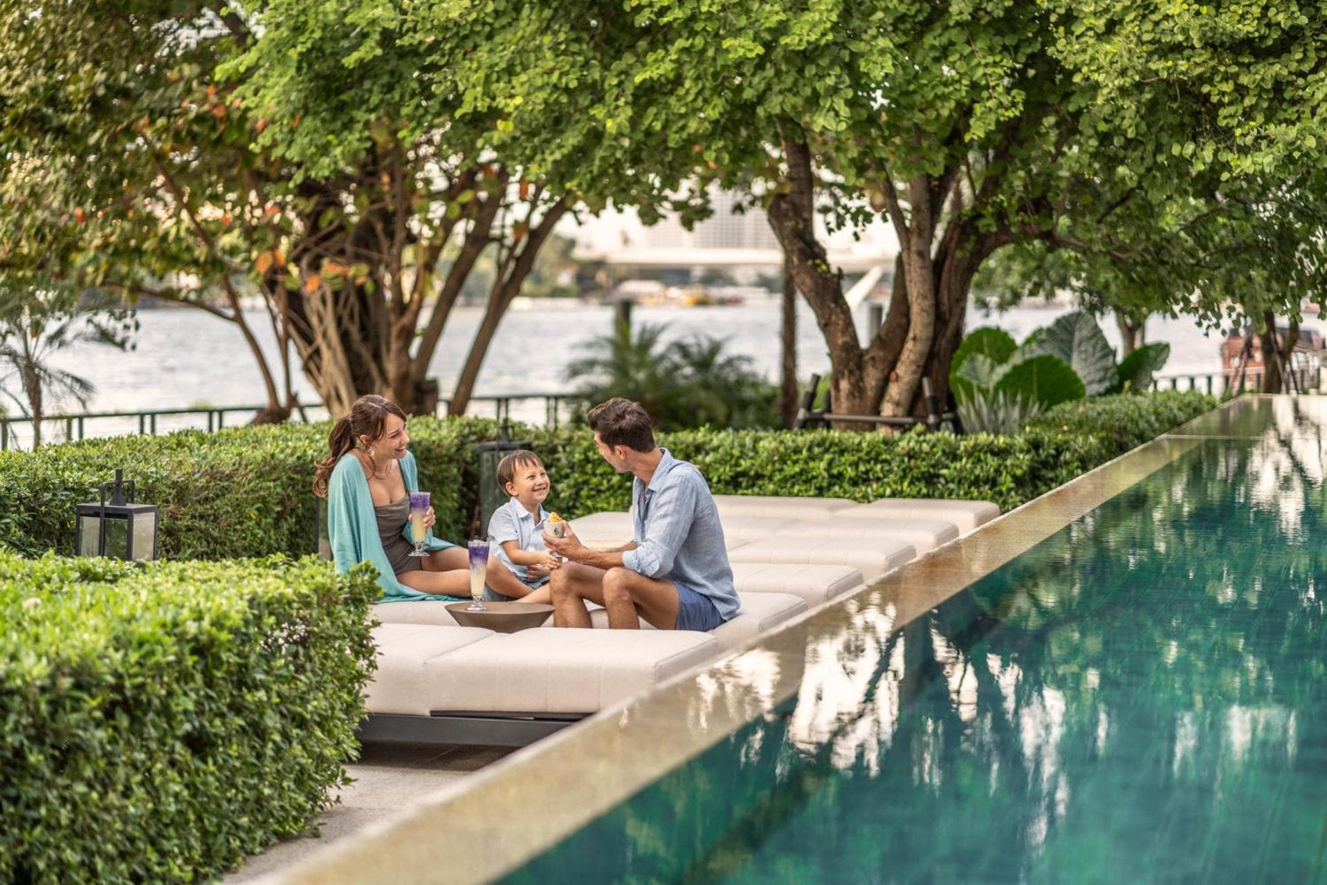 Four Seasons Hotel Bangkok sul fiume Chao Phraya — 11