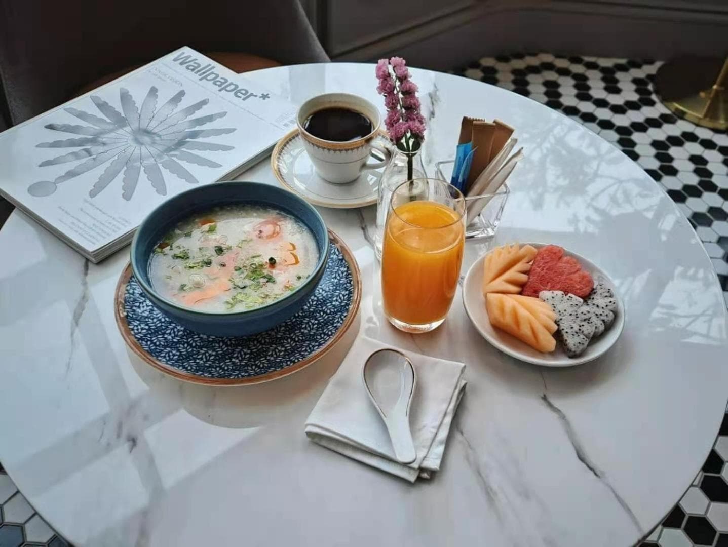 Montien Hotel Surawong Bangkok — 7