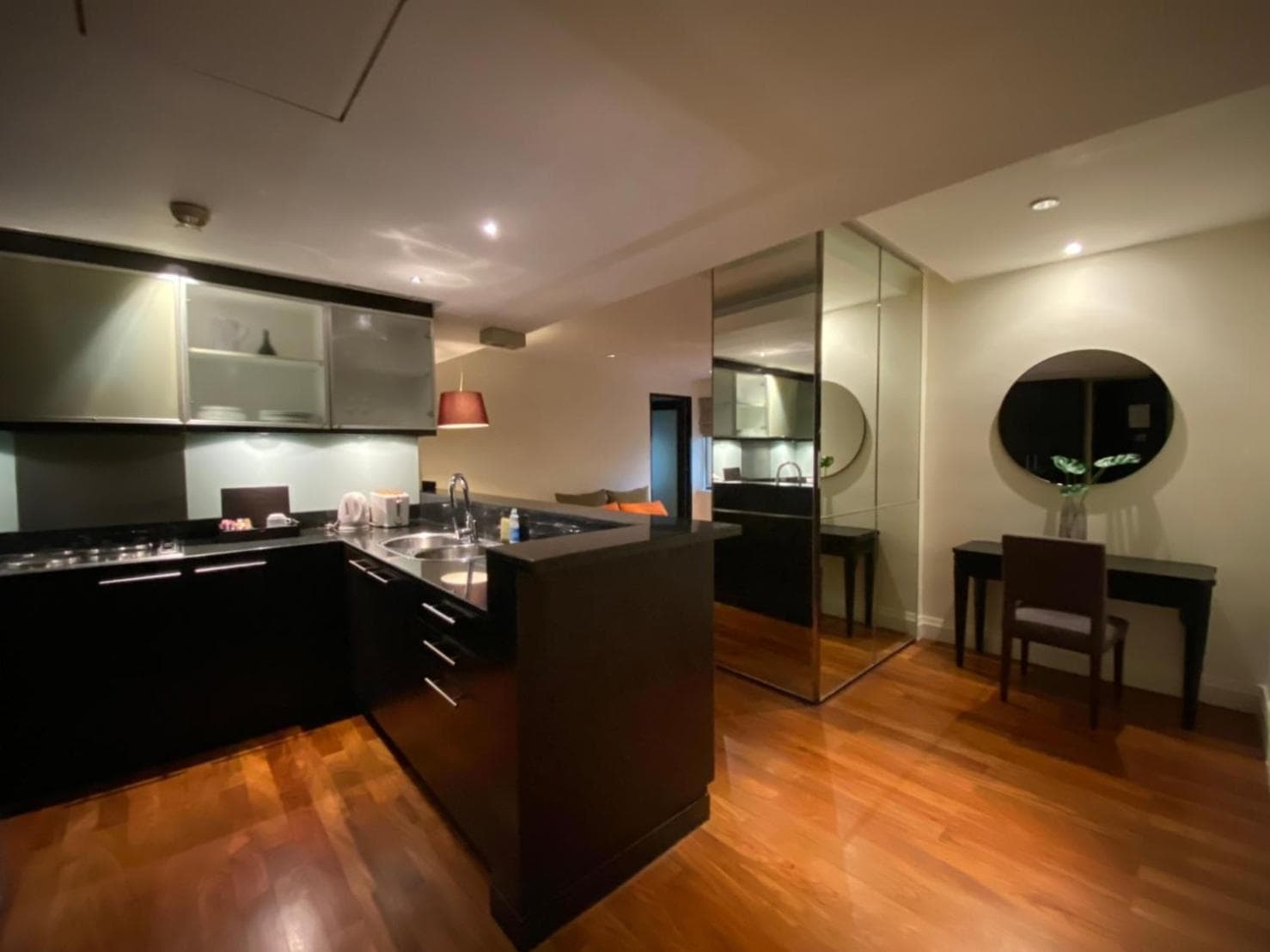 The Quarter Saladaeng by UHG - Walk to Central Park & The Common — 19