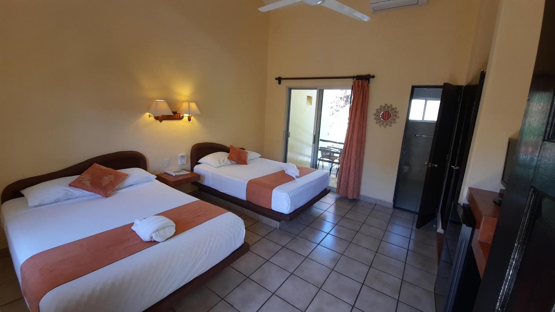 Hotel LunaSol — 13