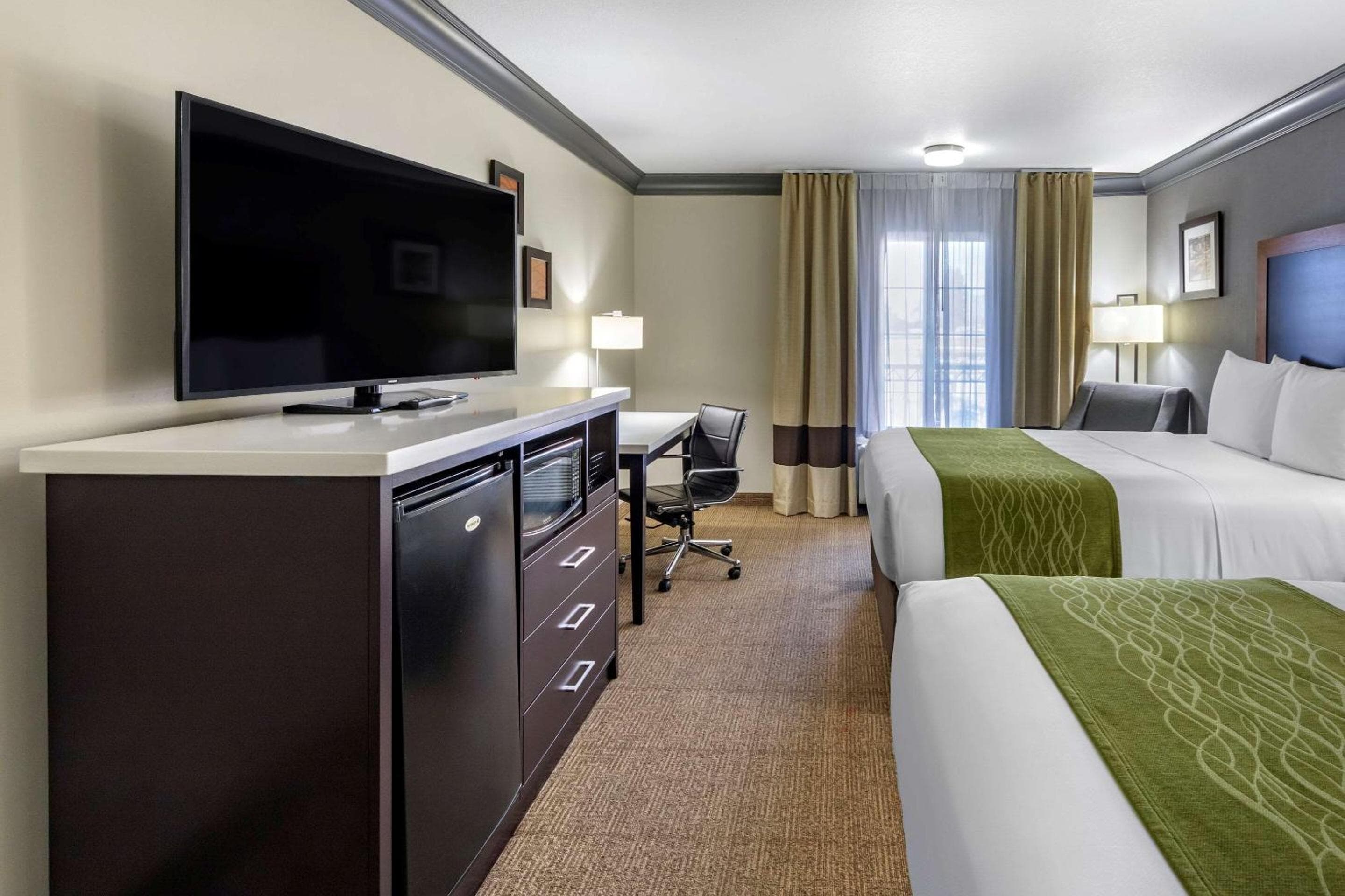 Comfort Inn & Suites cerca de Universal - North Hollywood - Burbank — 21