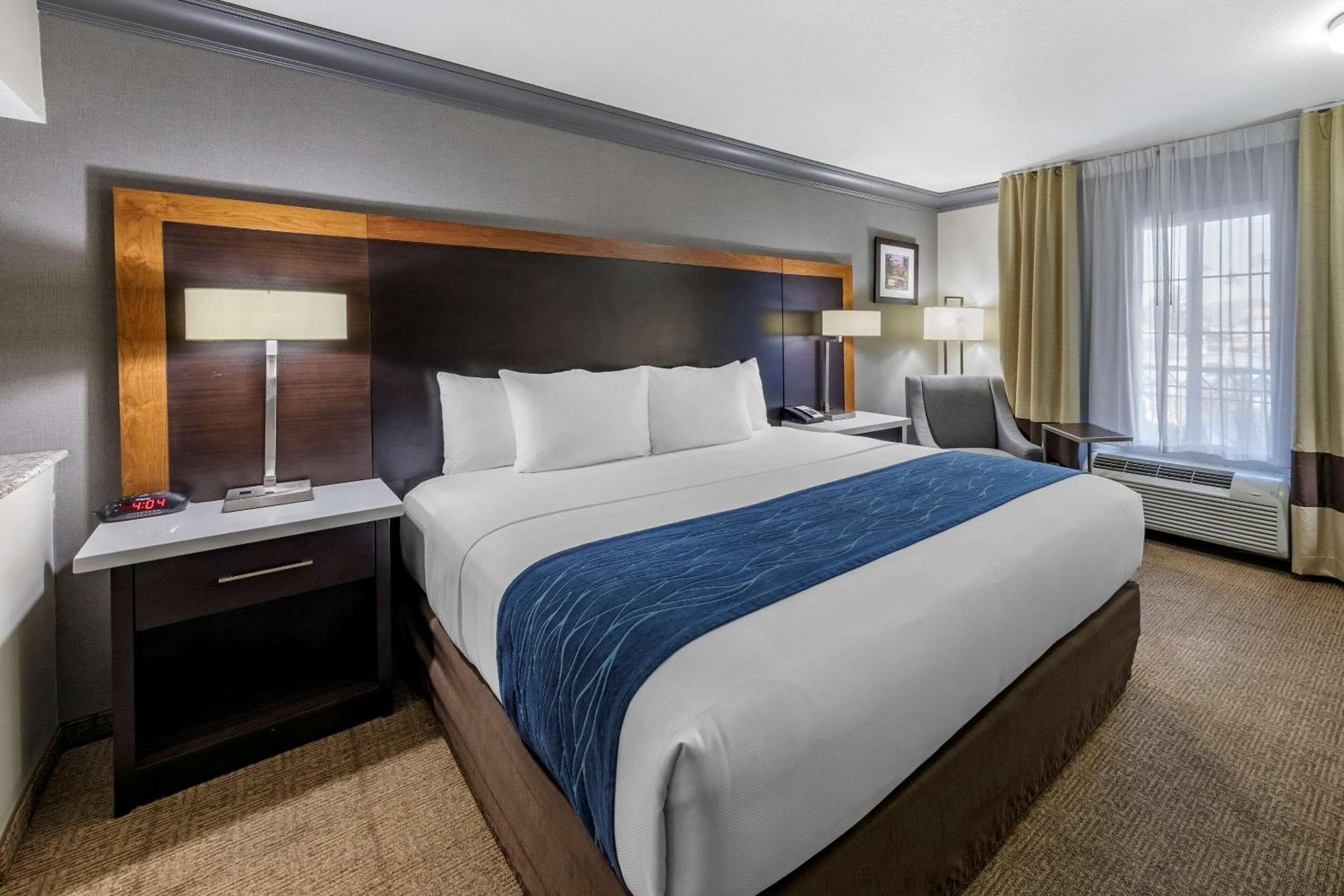 Comfort Inn & Suites cerca de Universal - North Hollywood - Burbank — 26