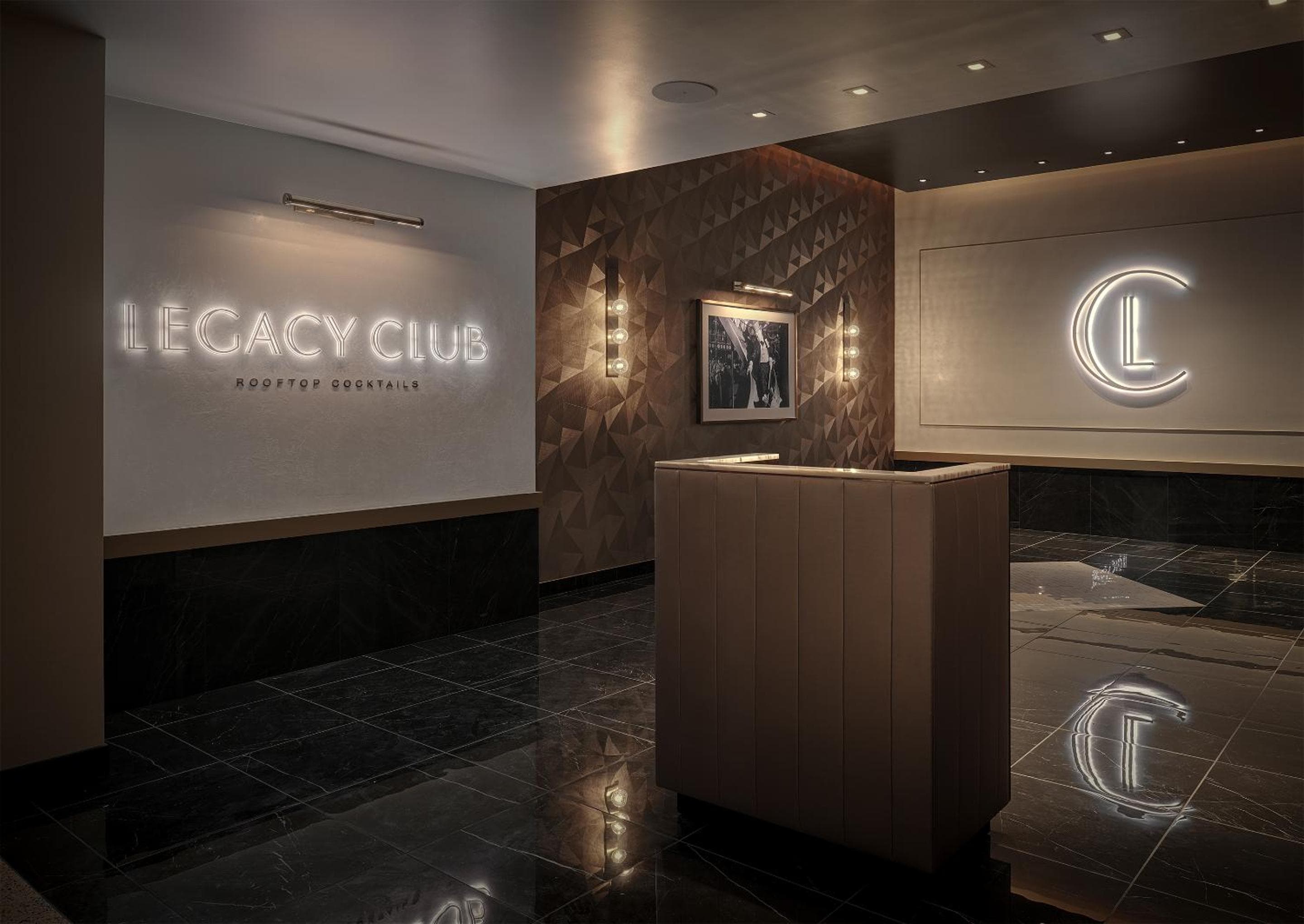 Circa Resort & Casino - Nur für Erwachsene — 18