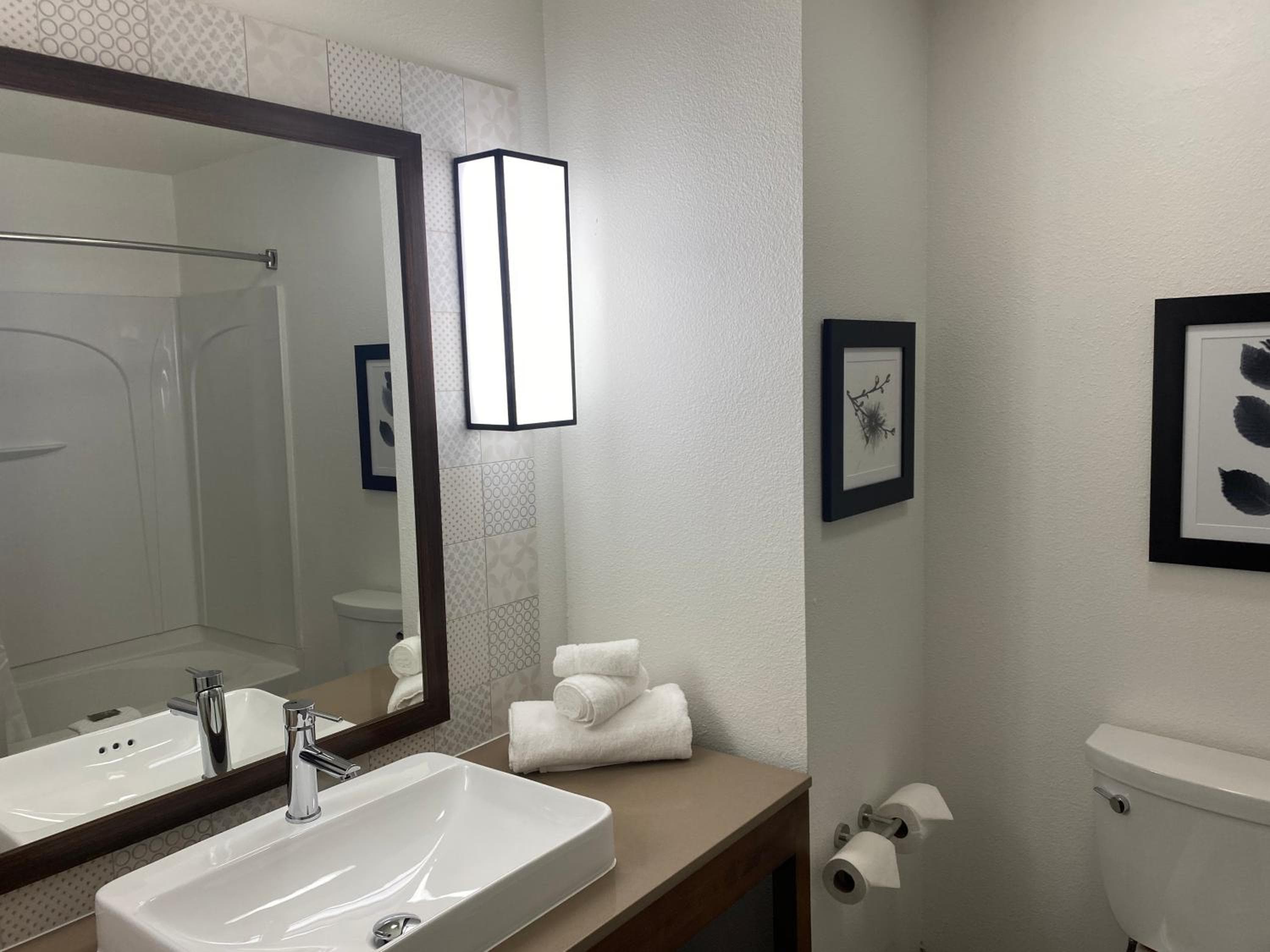 Country Inn & Suites by Radisson, RJ Stadium - Tampa Airport East — 10