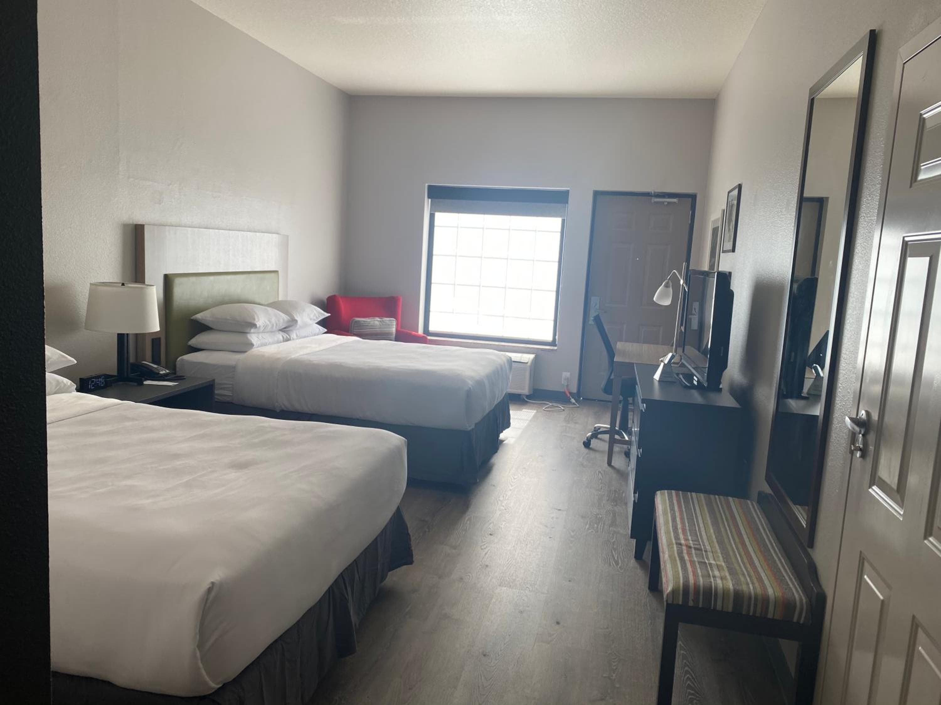 Country Inn & Suites by Radisson, RJ Stadium - Tampa Airport East — 13