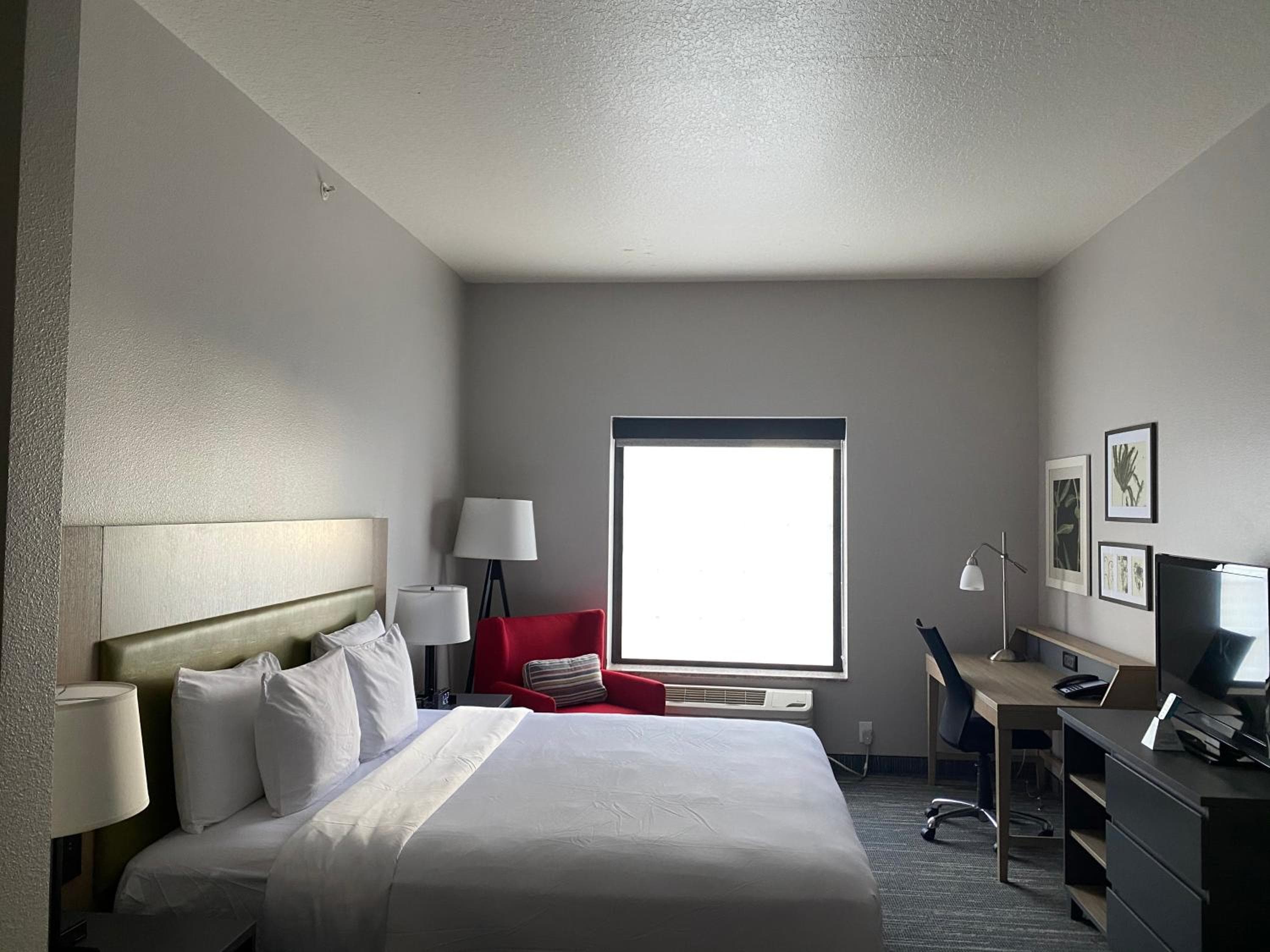 Country Inn & Suites by Radisson, RJ Stadium - Tampa Airport East — 30