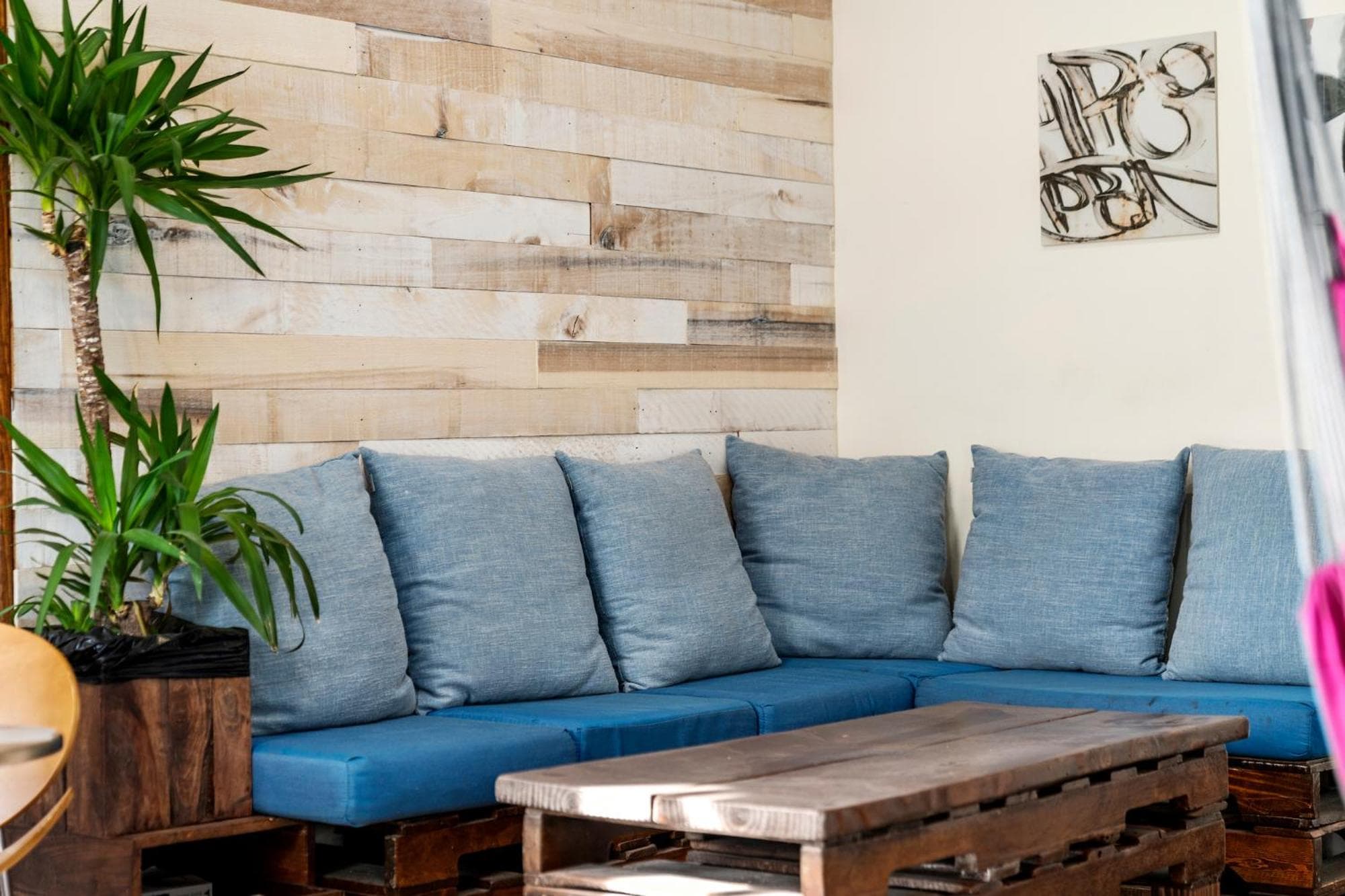 Samesun Venice Beach Hotel & Hostel — 11