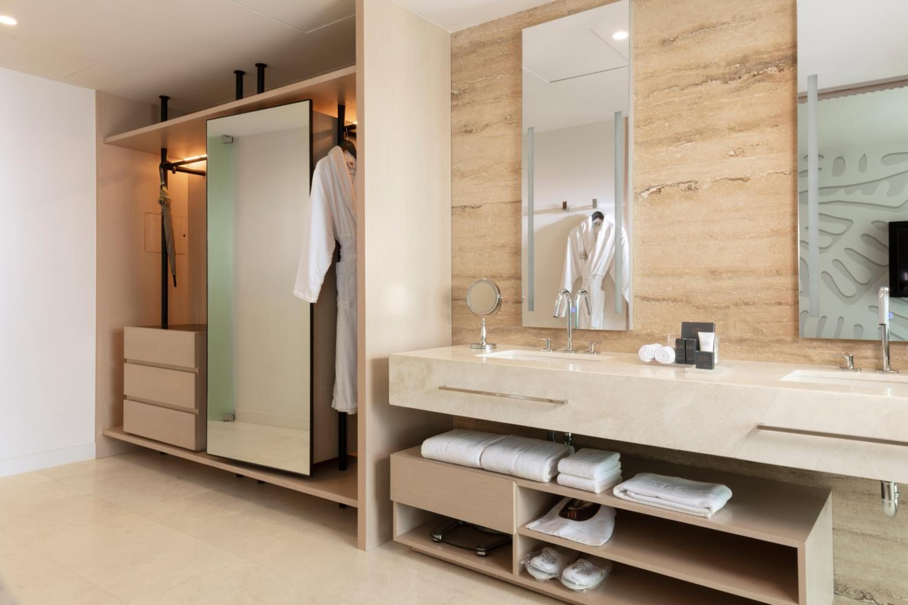 SLS Cancun — 23