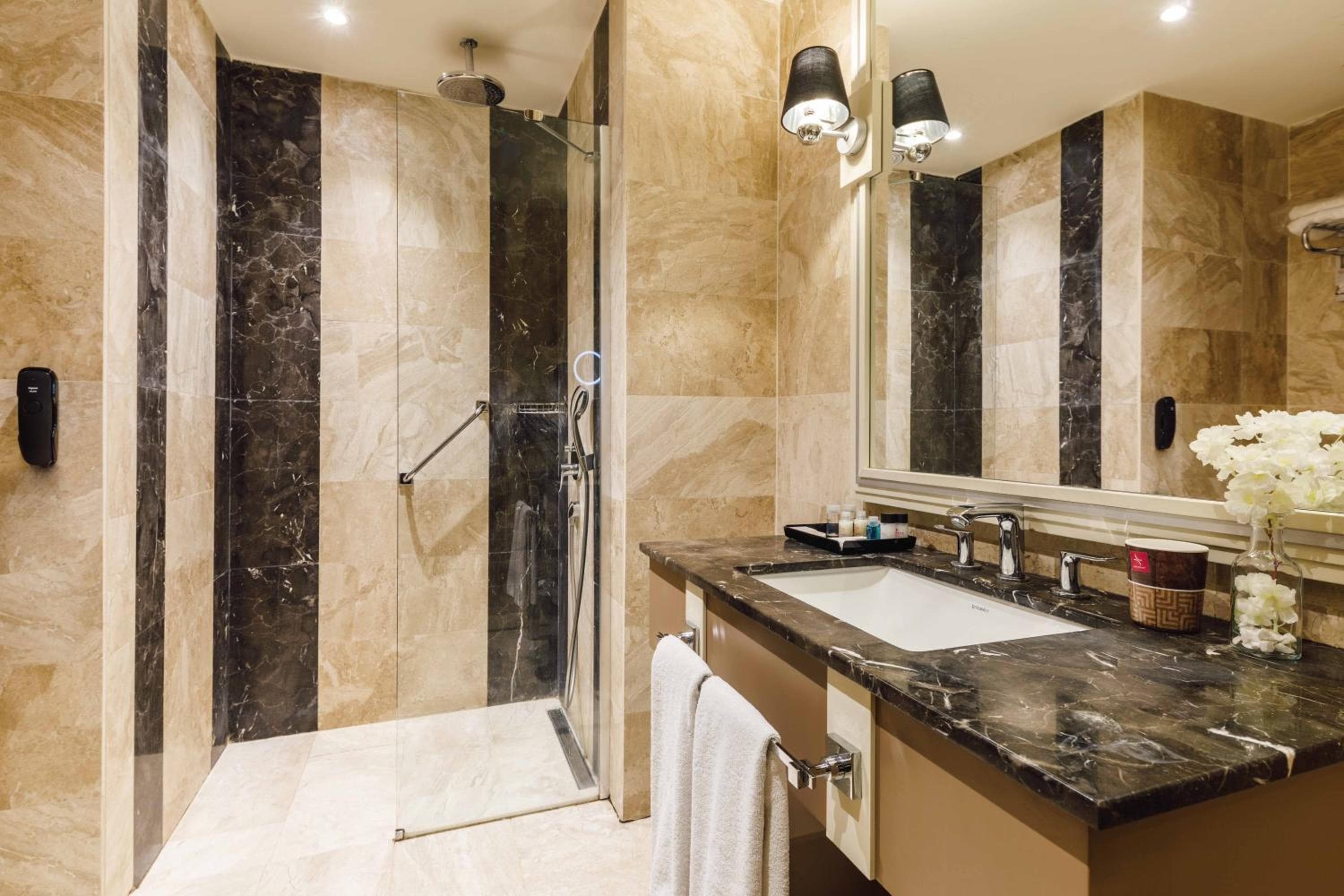 Ramada by Wyndham Istanbul Golden Horn — 27