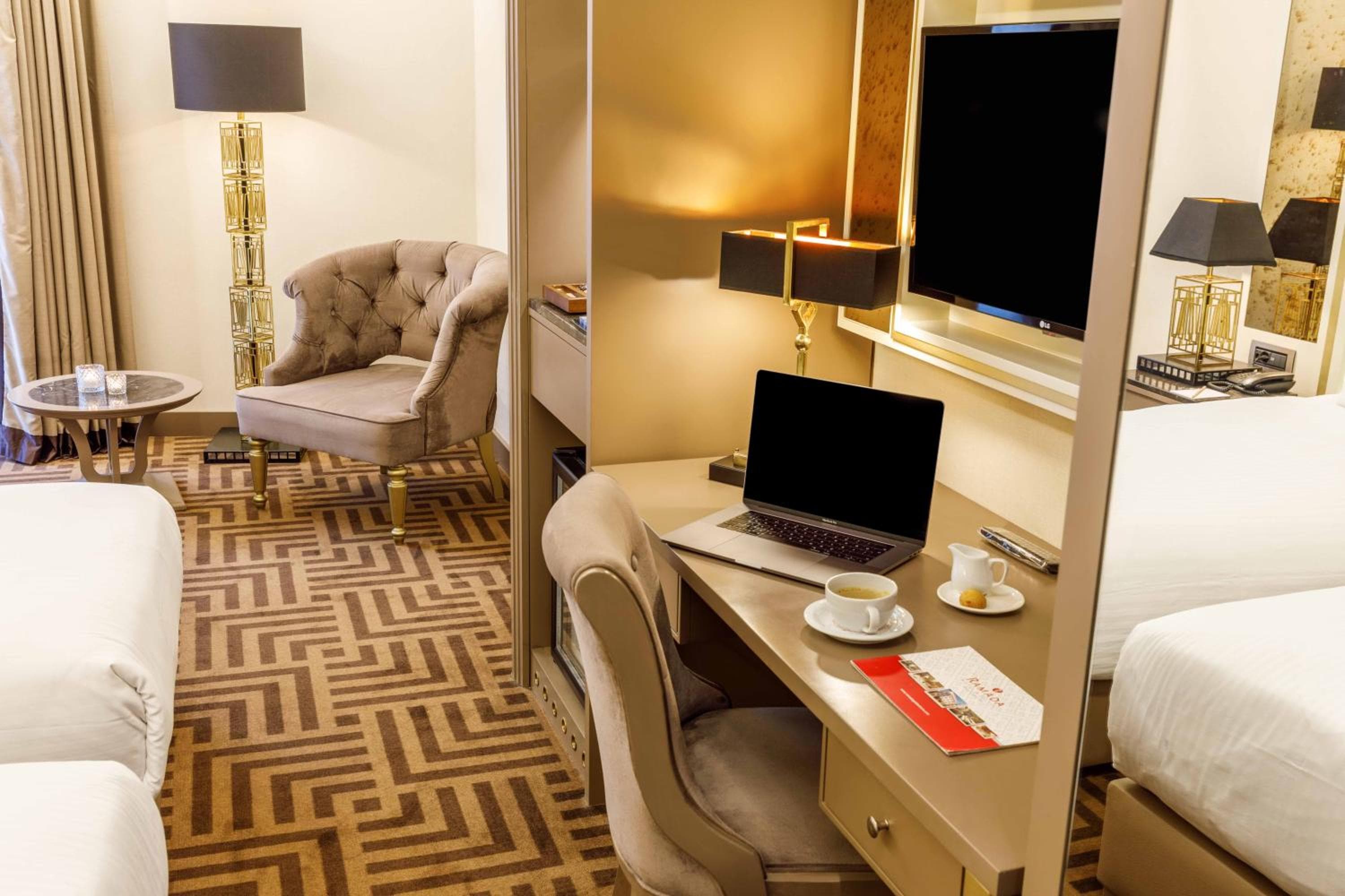 Ramada by Wyndham Istanbul Golden Horn — 18