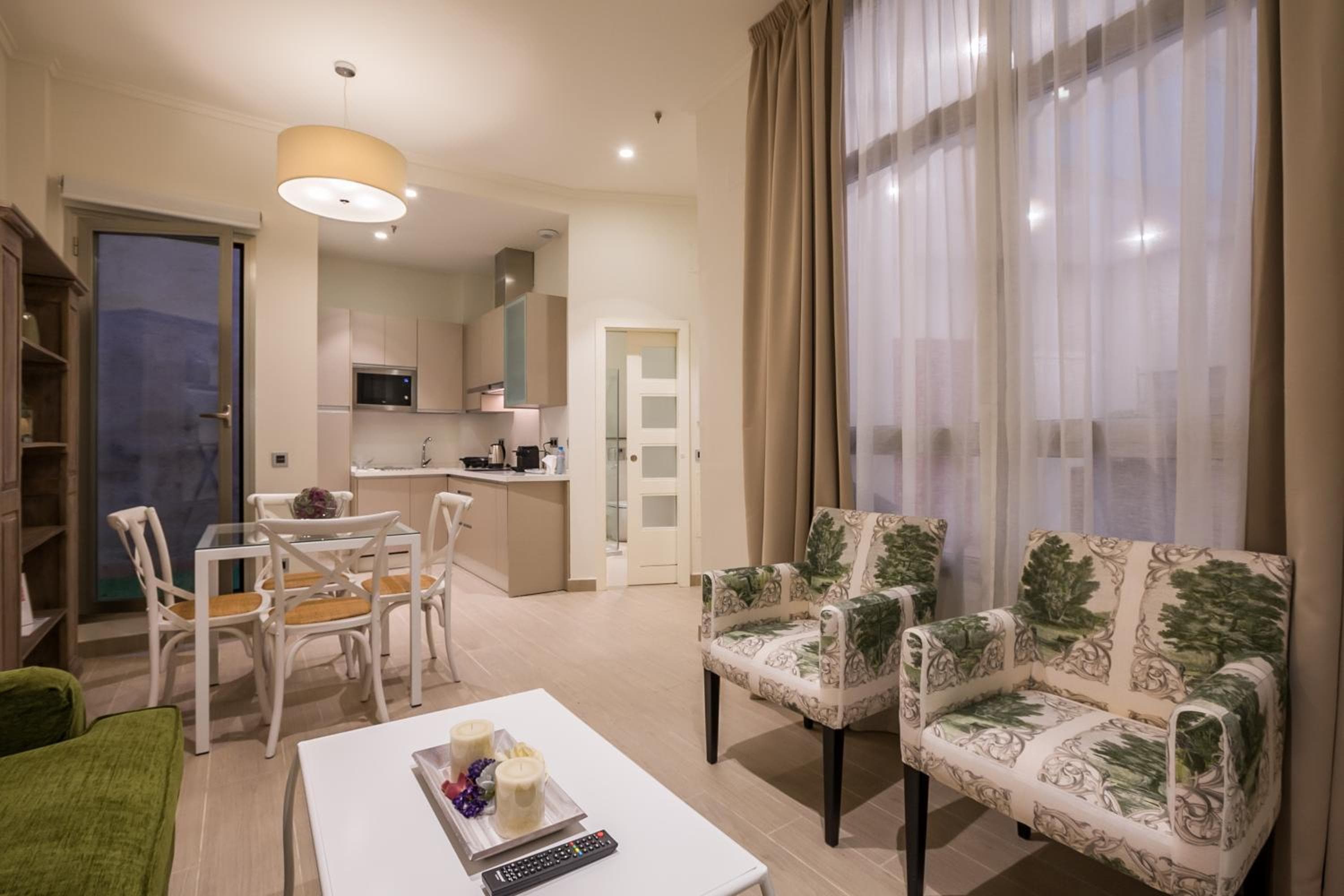 Welldone Cathedral Suites — 17
