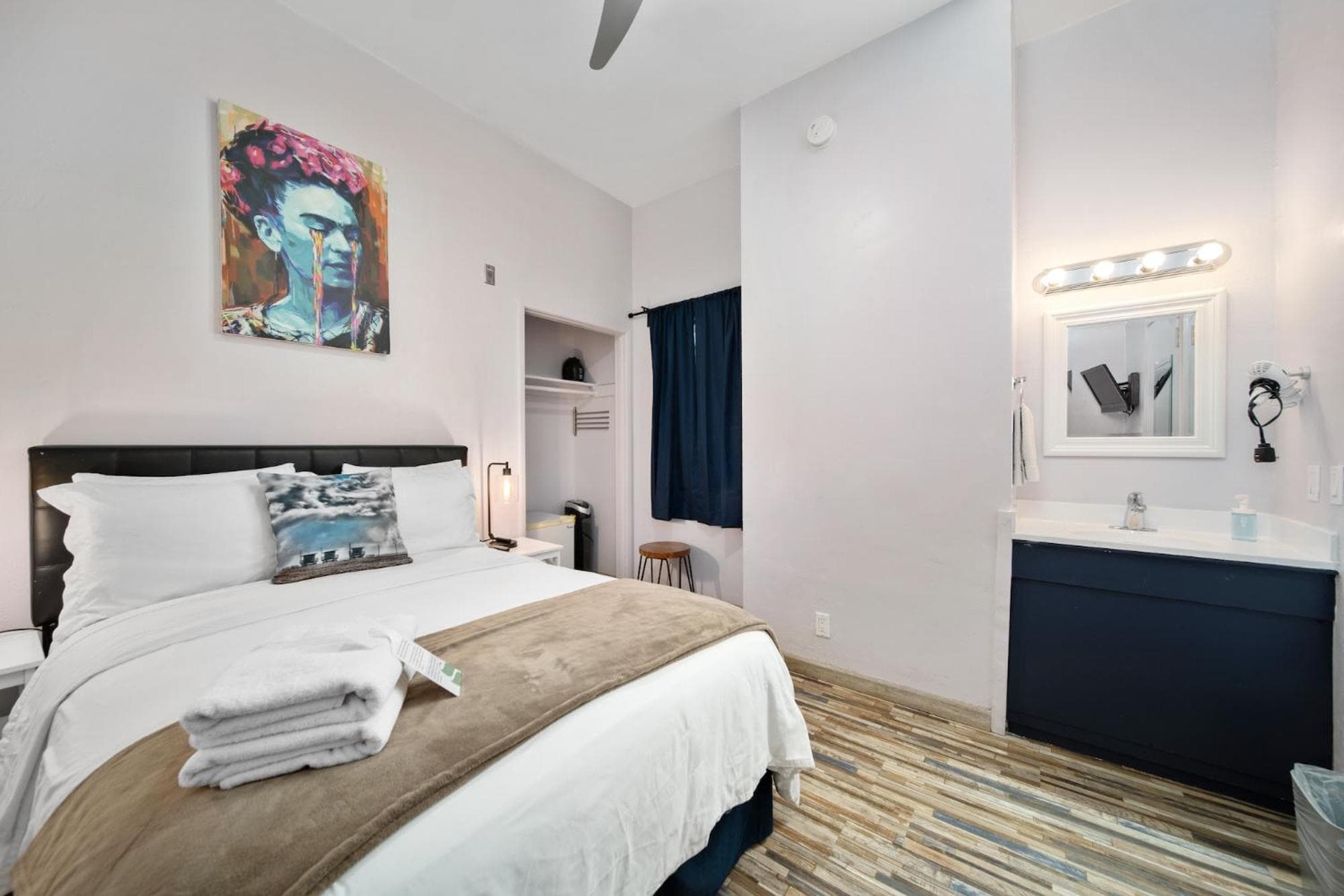 Samesun Venice Beach Hotel & Hostel — 17