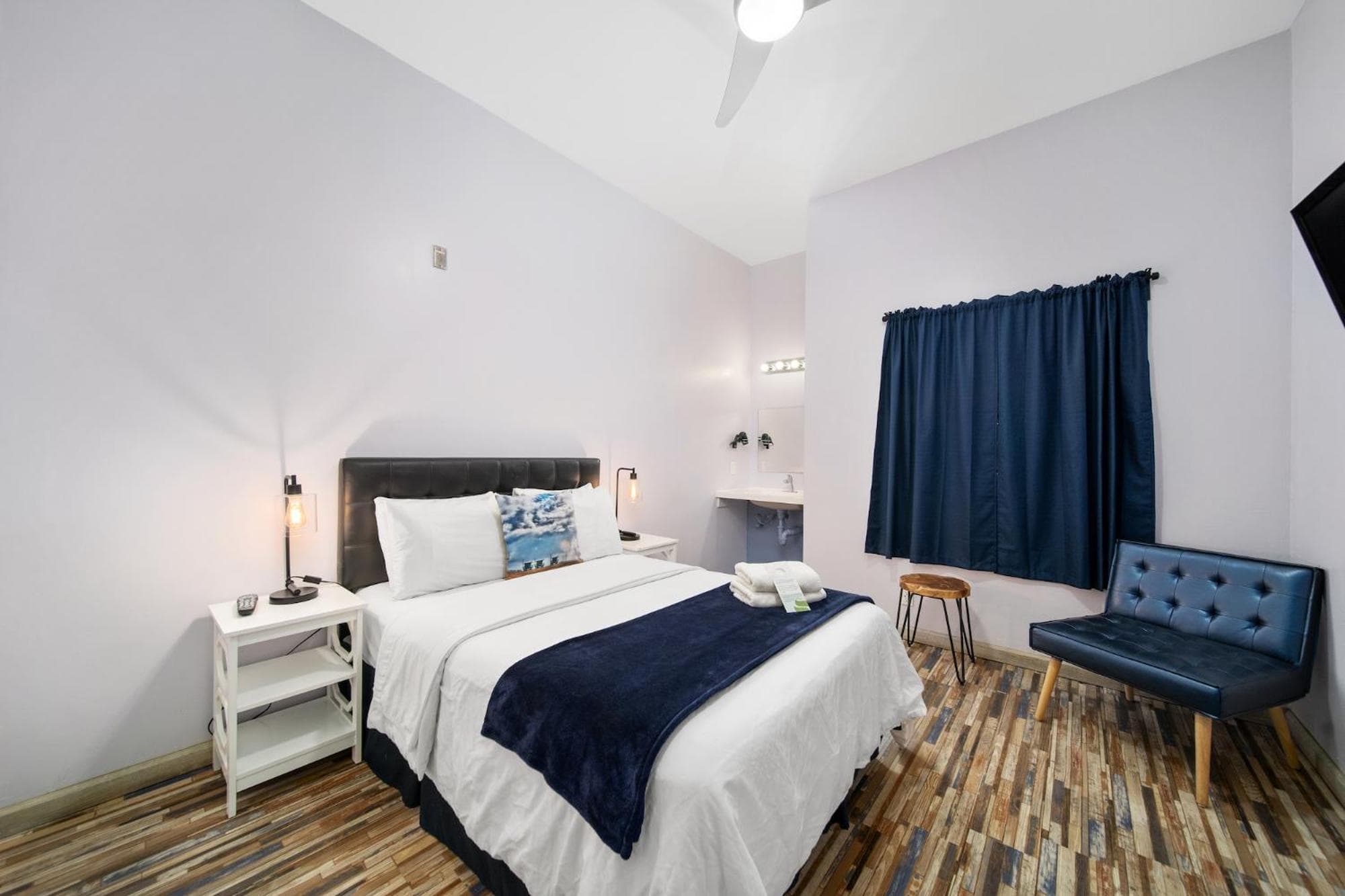 Samesun Venice Beach Hotel & Hostel — 19