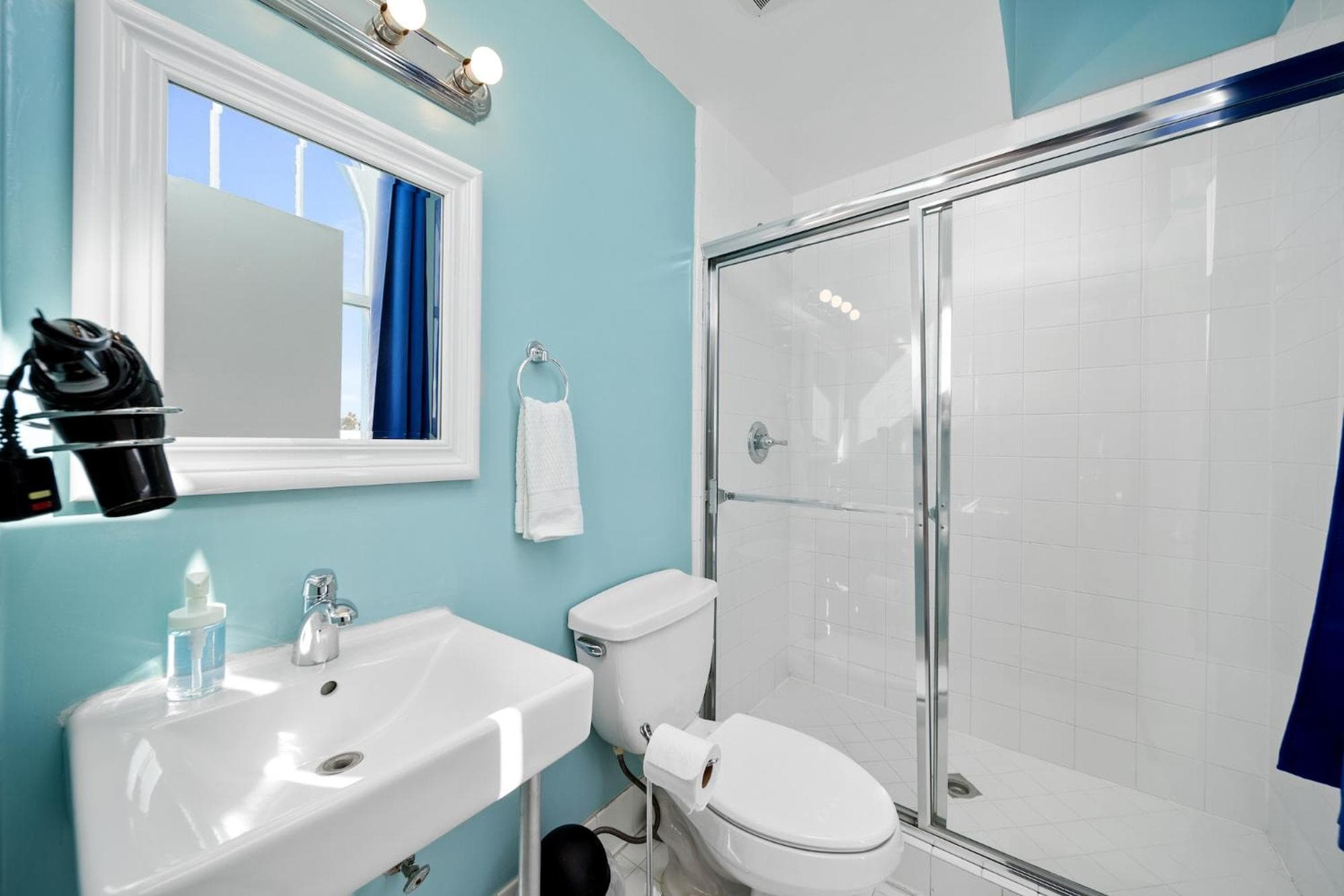 Samesun Venice Beach Hotel & Hostel — 29