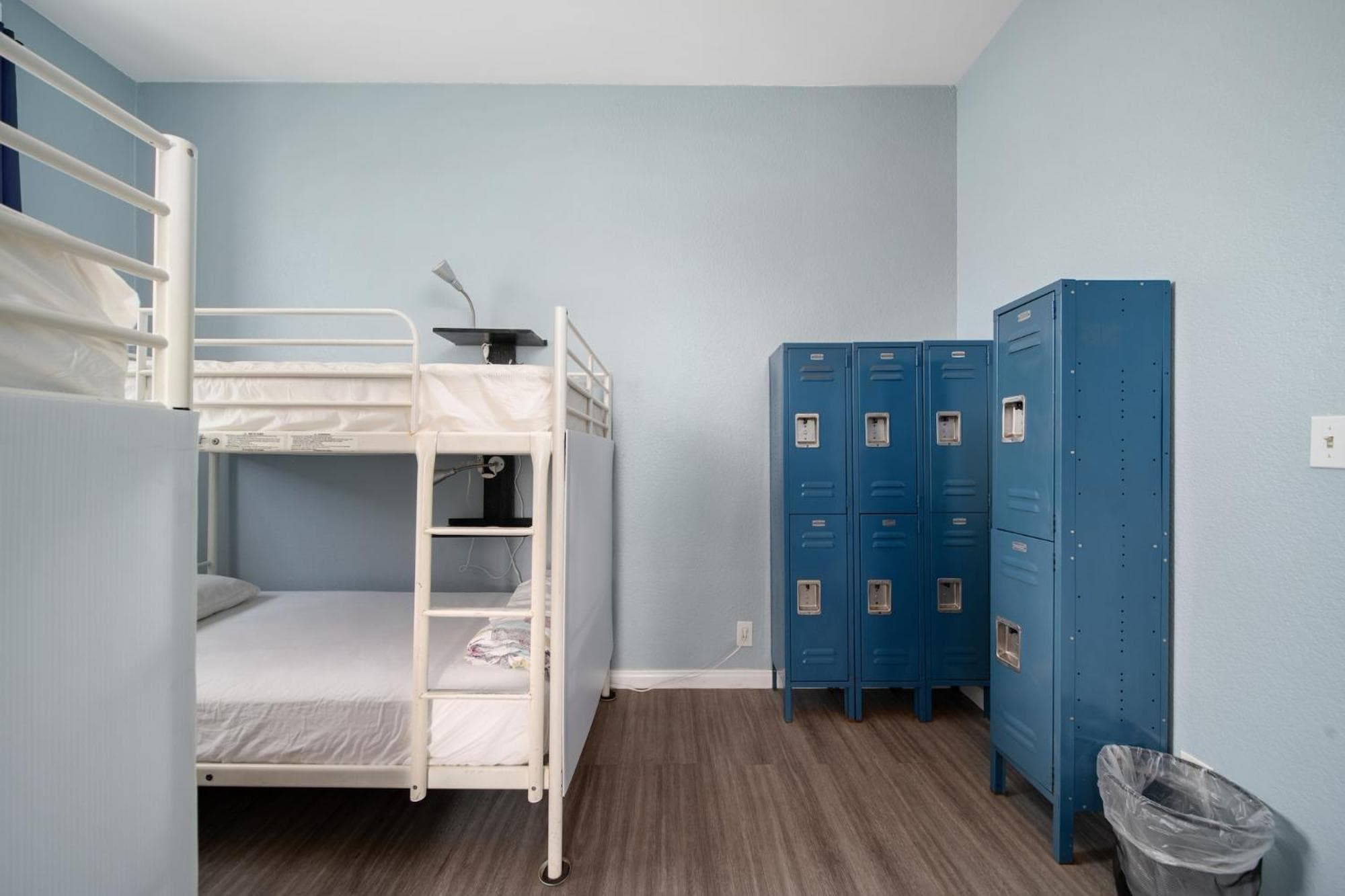 Samesun Venice Beach Hotel & Hostel — 25