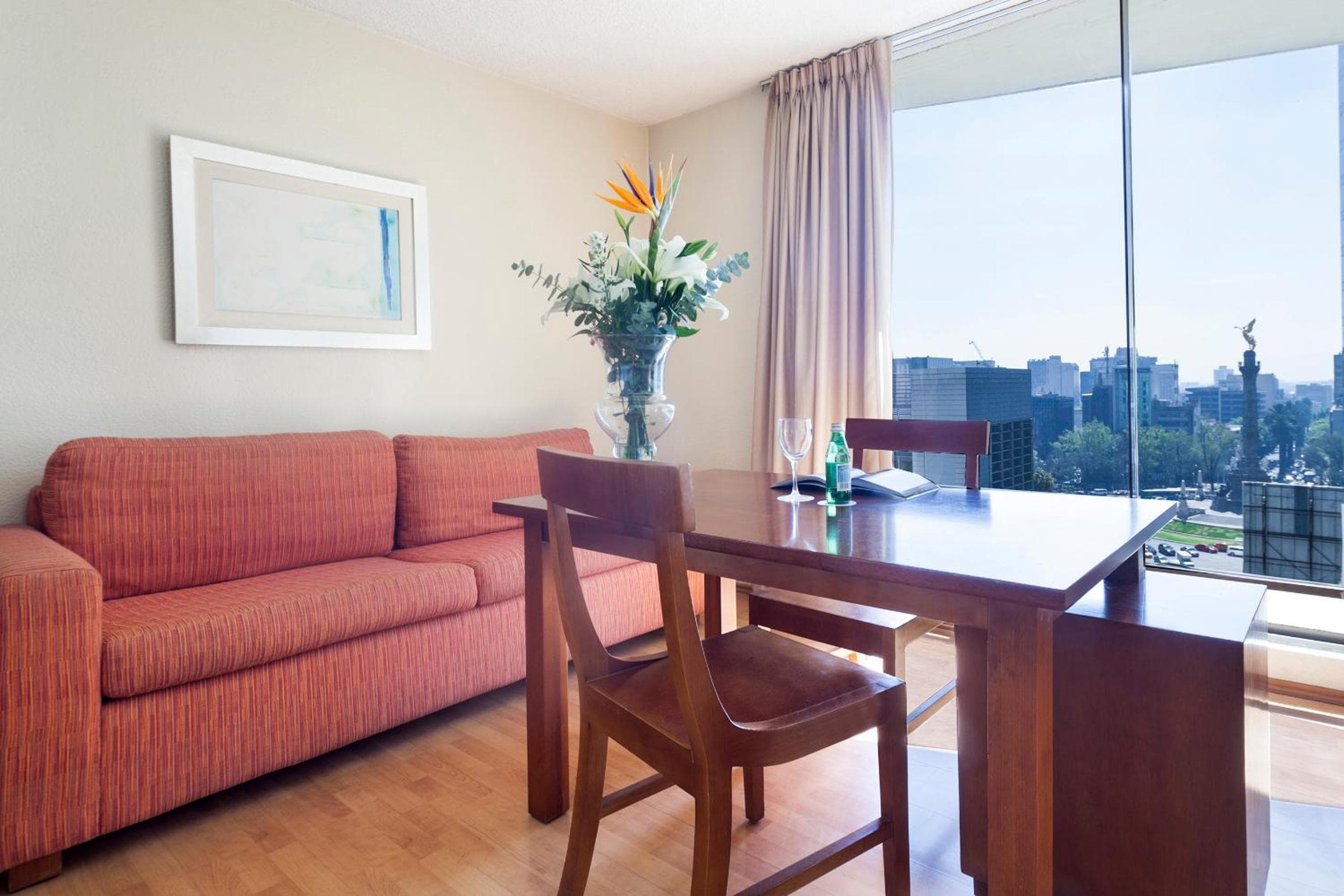 Exe Suites San Marino — 16