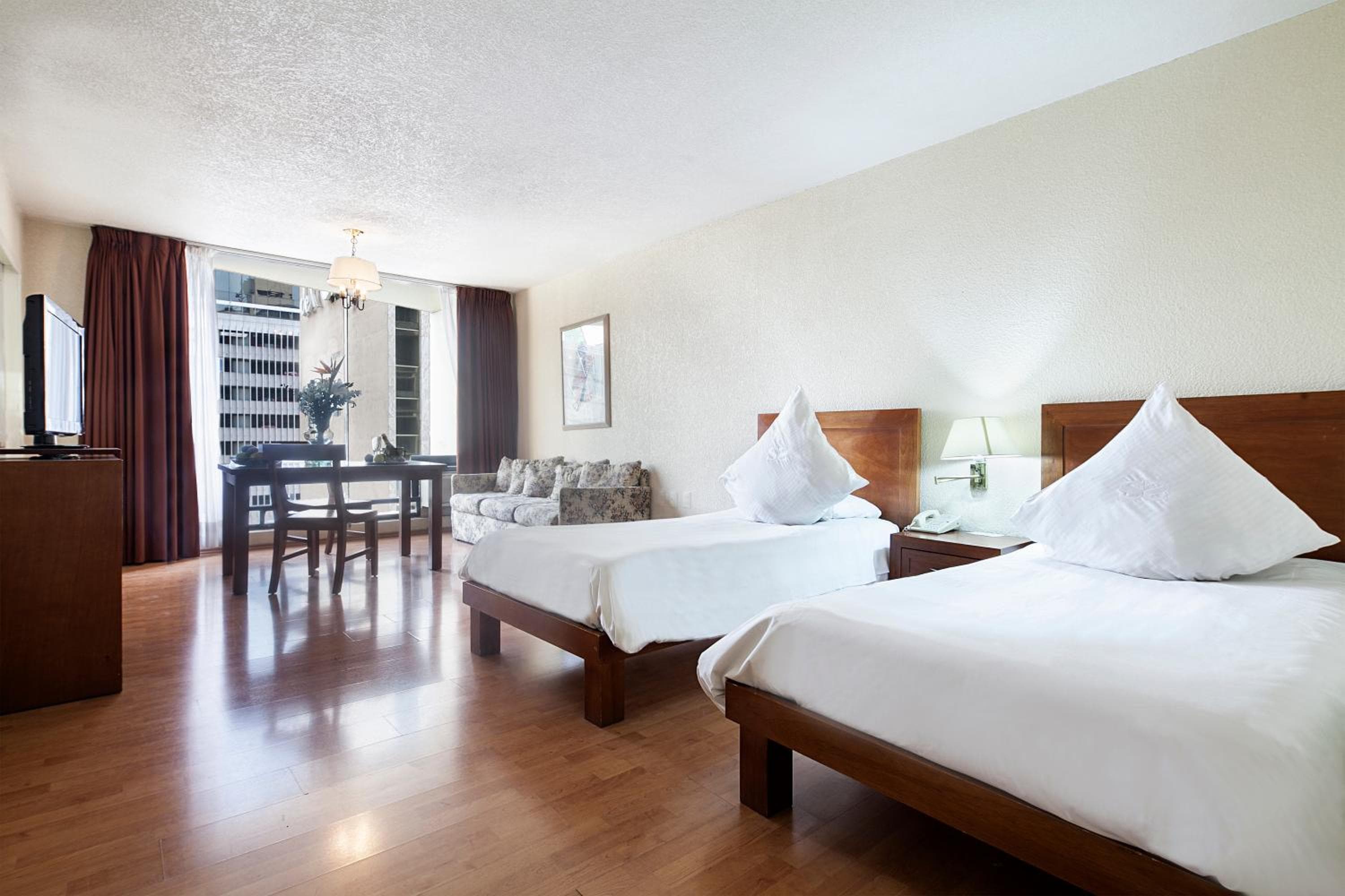 Exe Suites San Marino — 18