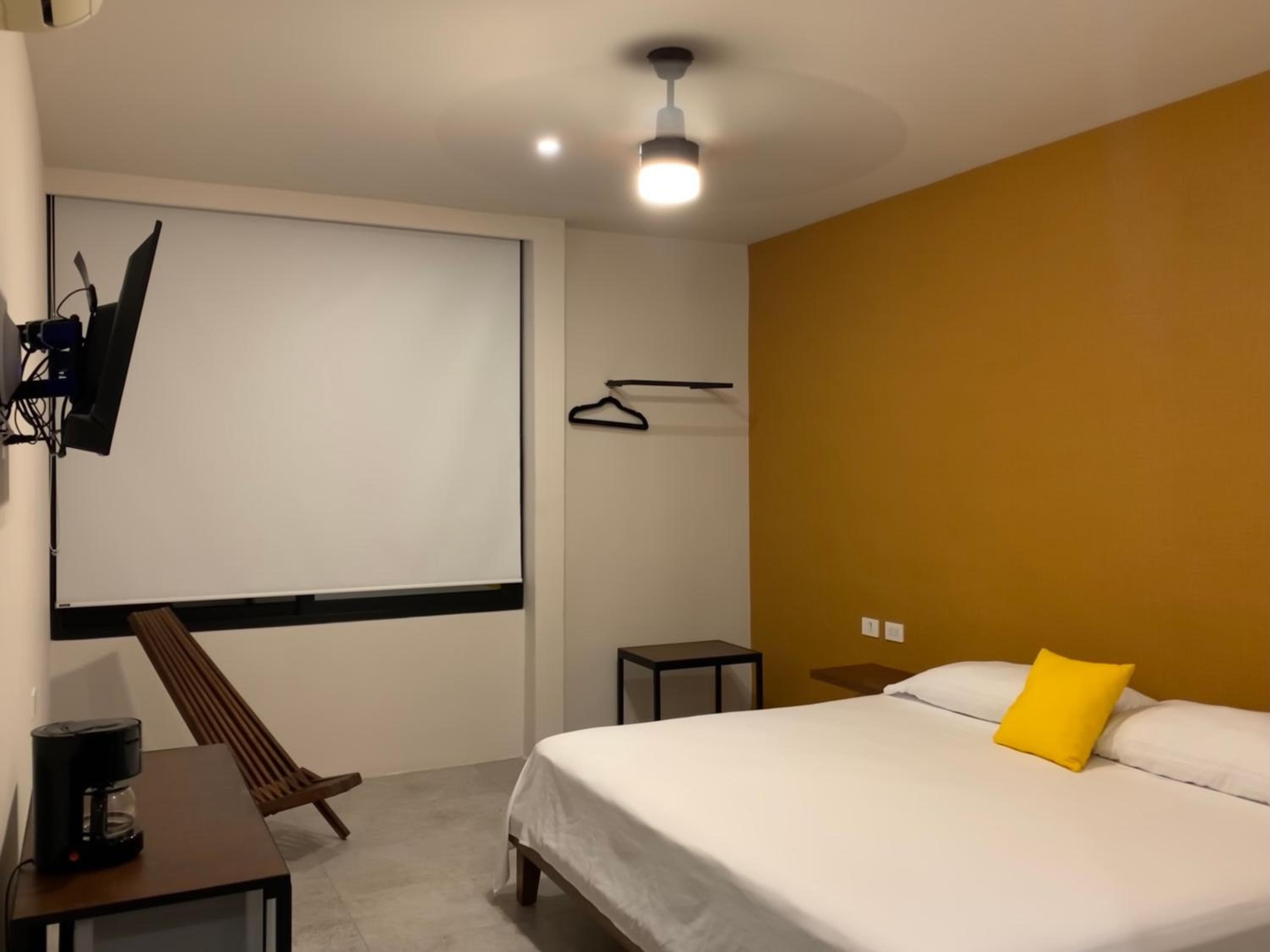 Las Palmas Studios — 28