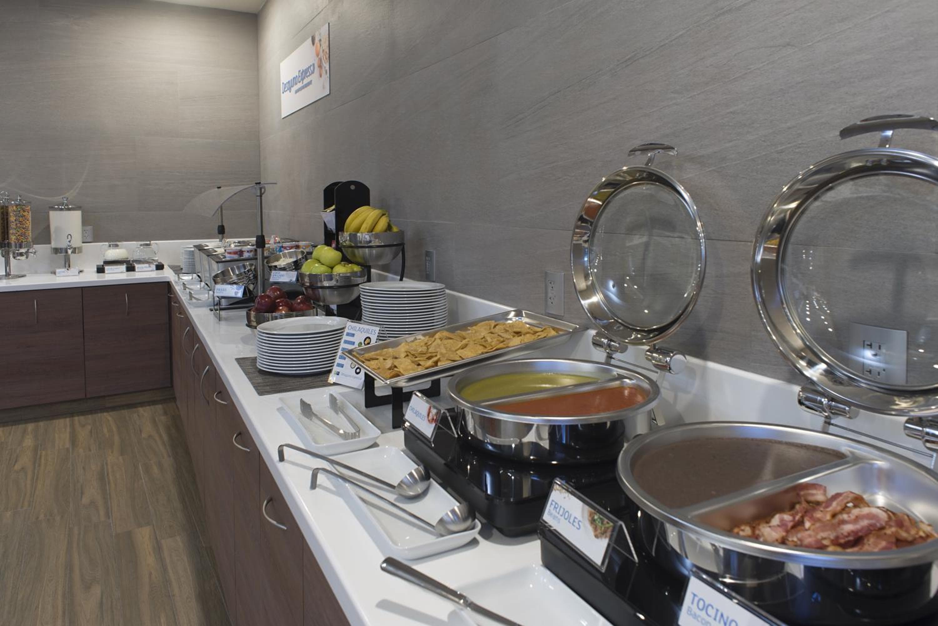 Holiday Inn Express Mexico- Toreo by IHG — 3