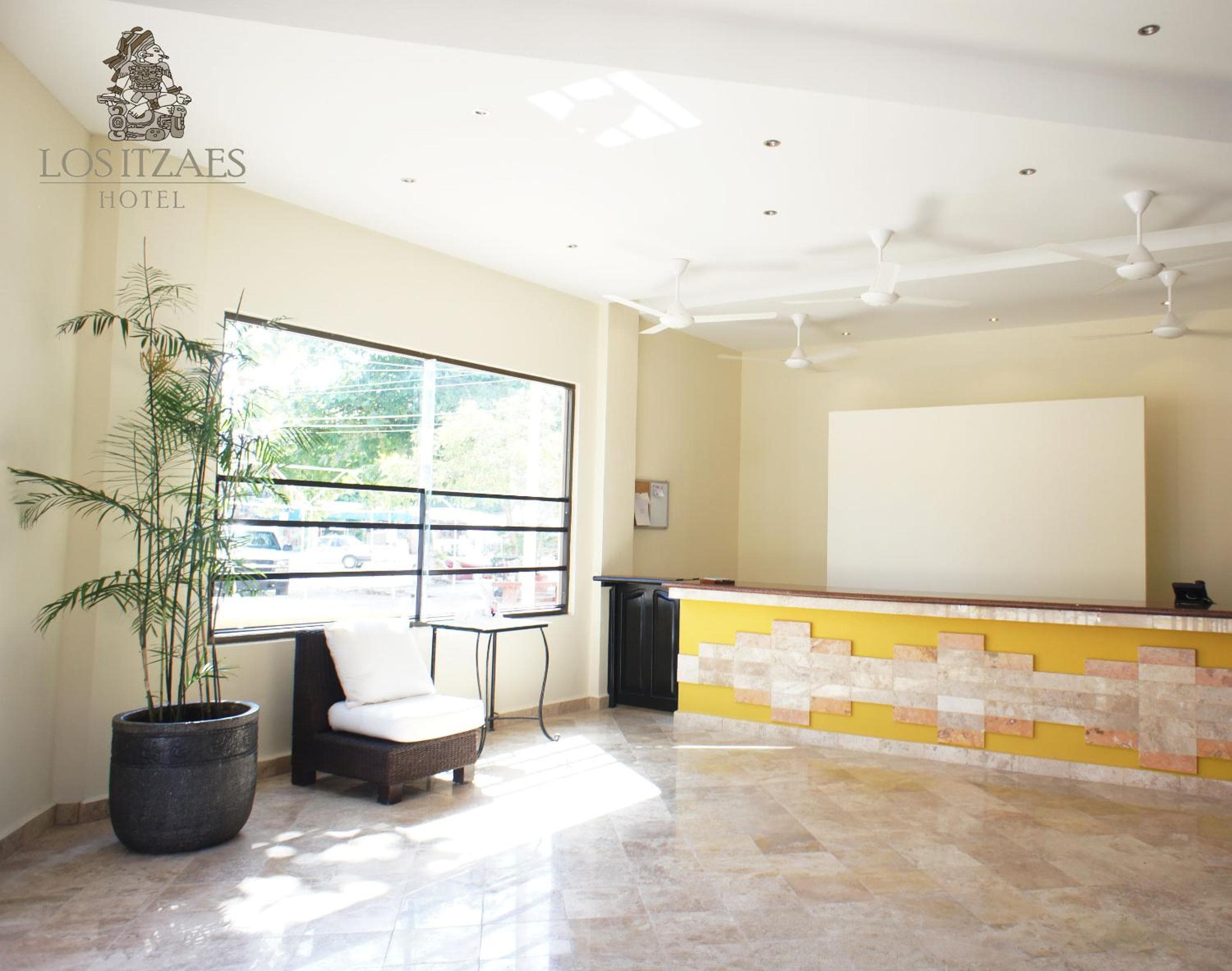 Hotel Los Itzaes by 5th av — 4
