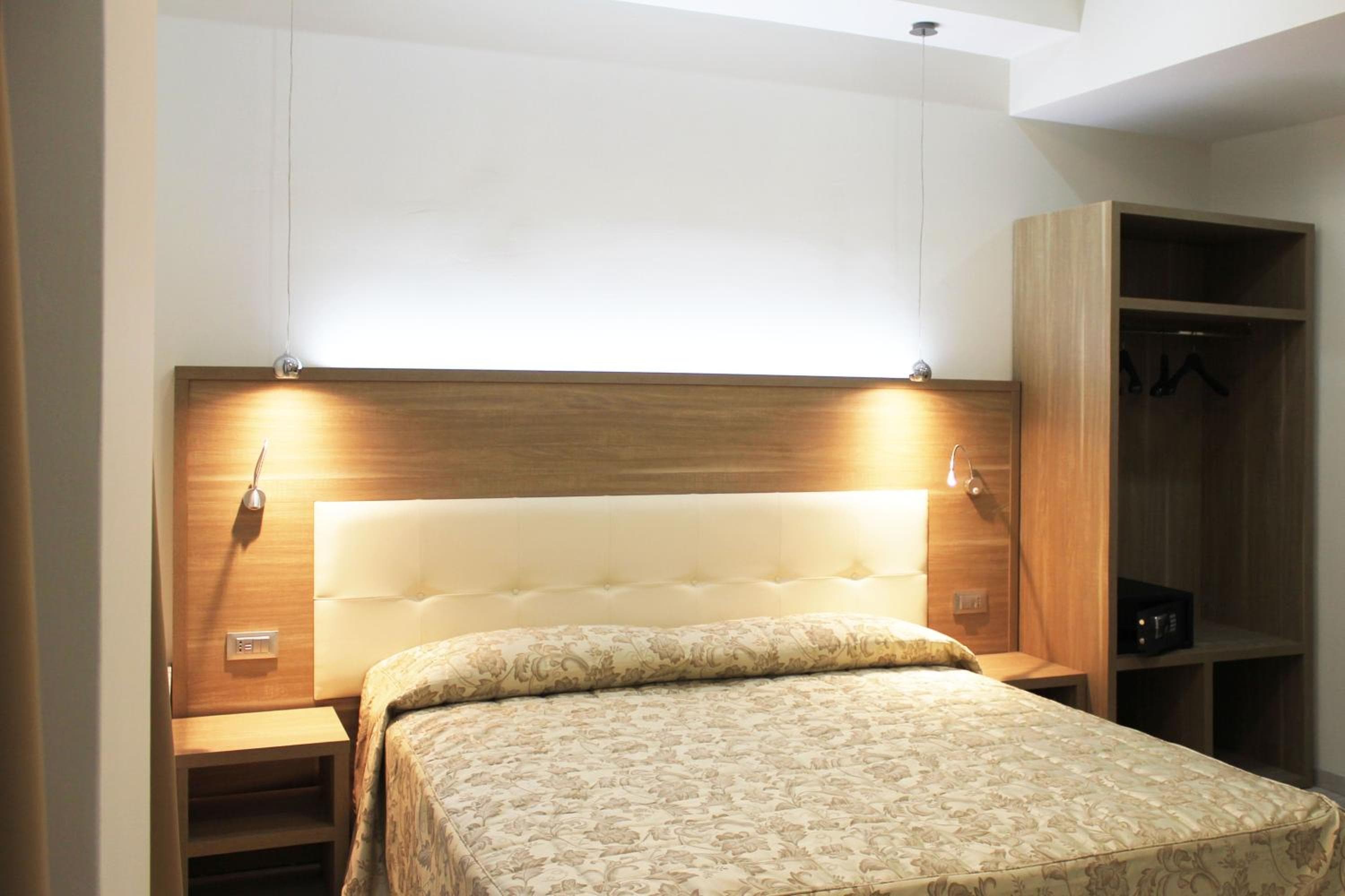 CSI Group - Hotel Metropoli — 6
