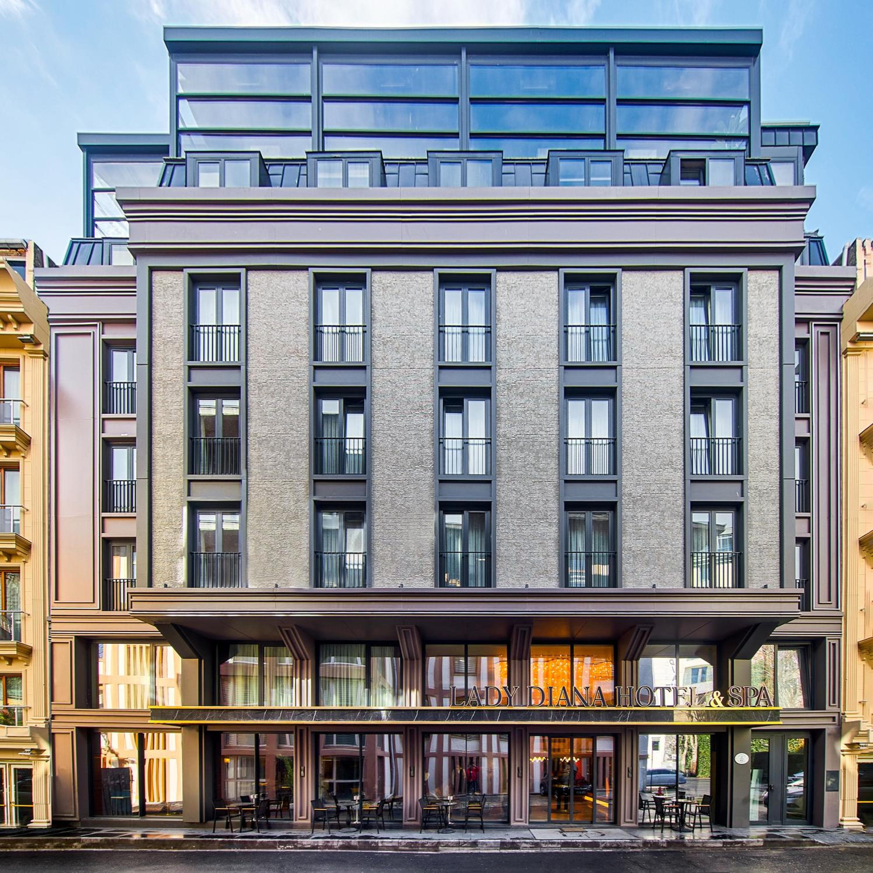 Lady Diana Hotel — 1