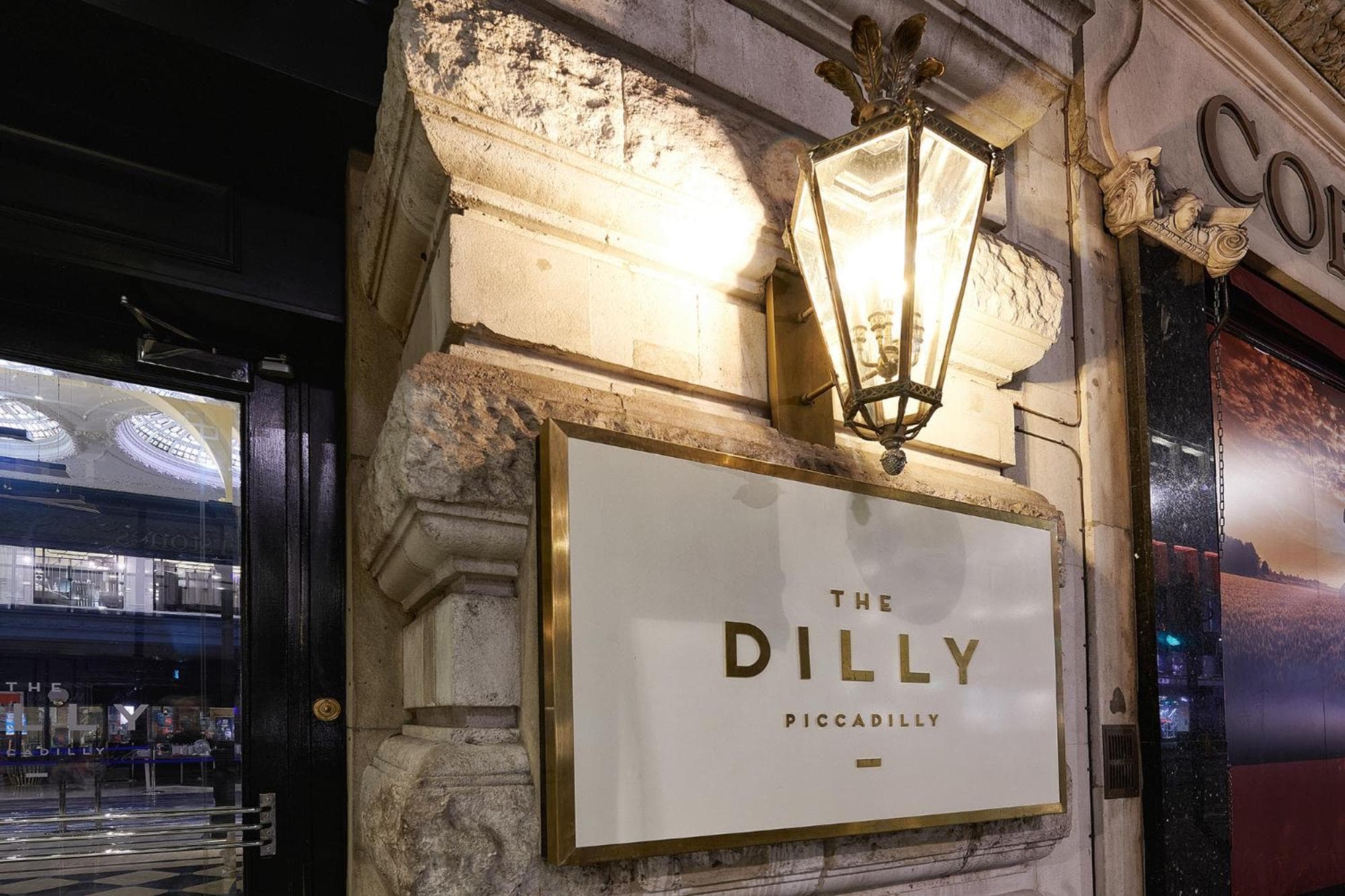 The Dilly hotel, 21 Piccadilly, London, United Kingdom — photo 44