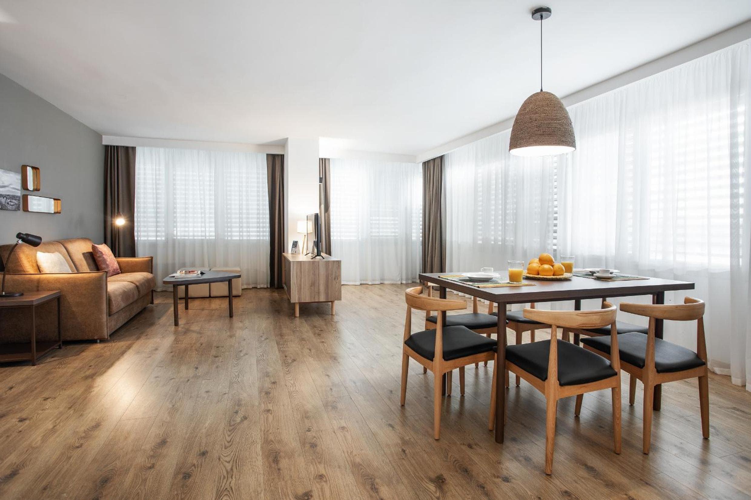 Pierre & Vacances Apartamentos Edificio Eurobuilding 2 — 18