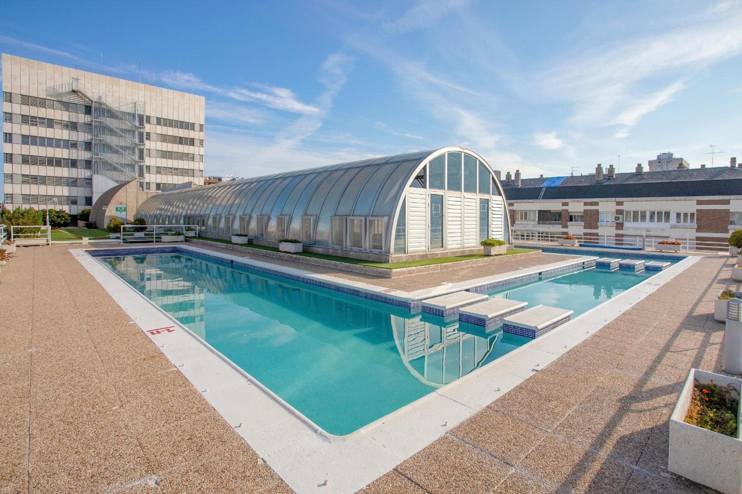 Pierre & Vacances Apartamentos Edificio Eurobuilding 2 — 3