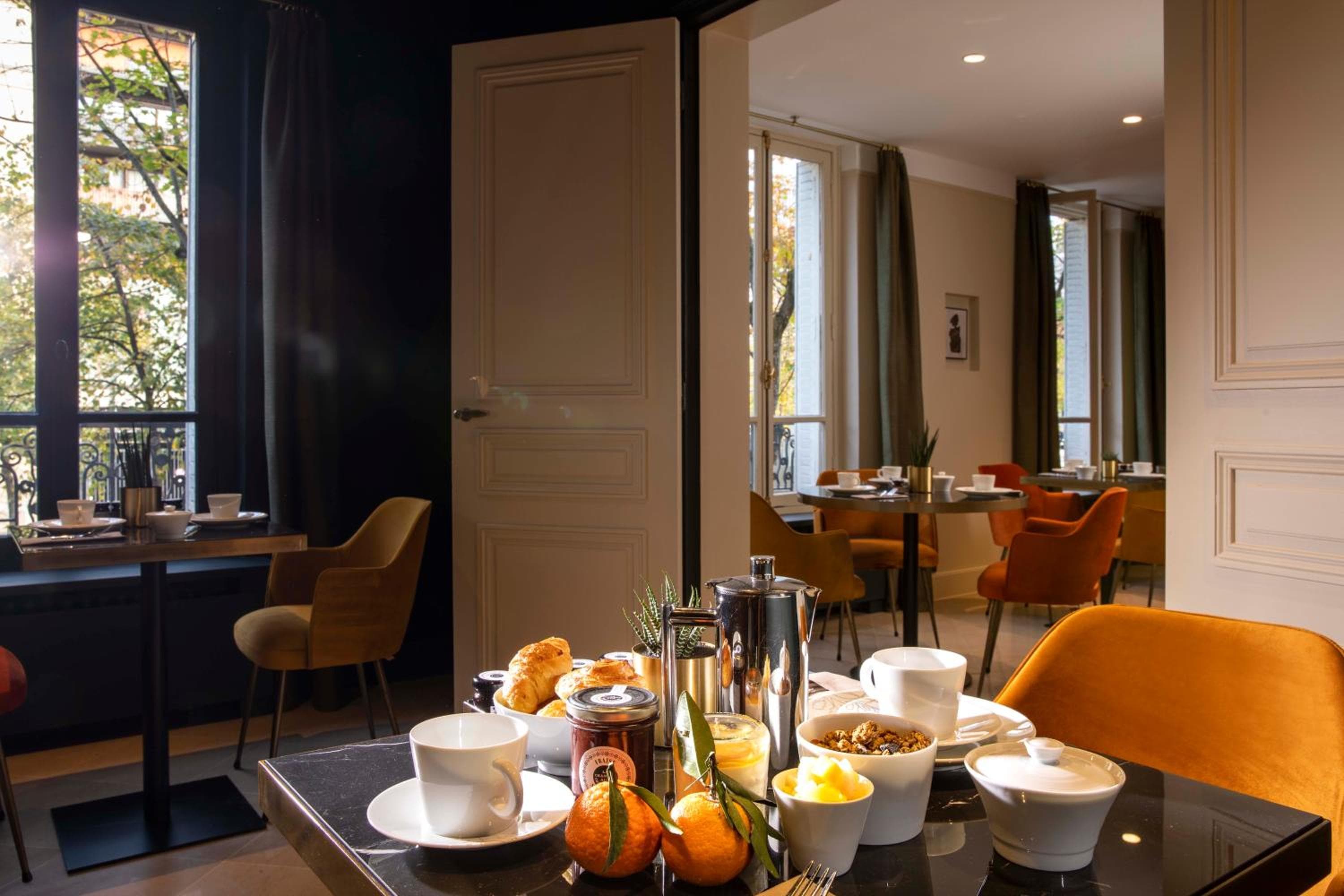 Hôtel Aiglon — 4