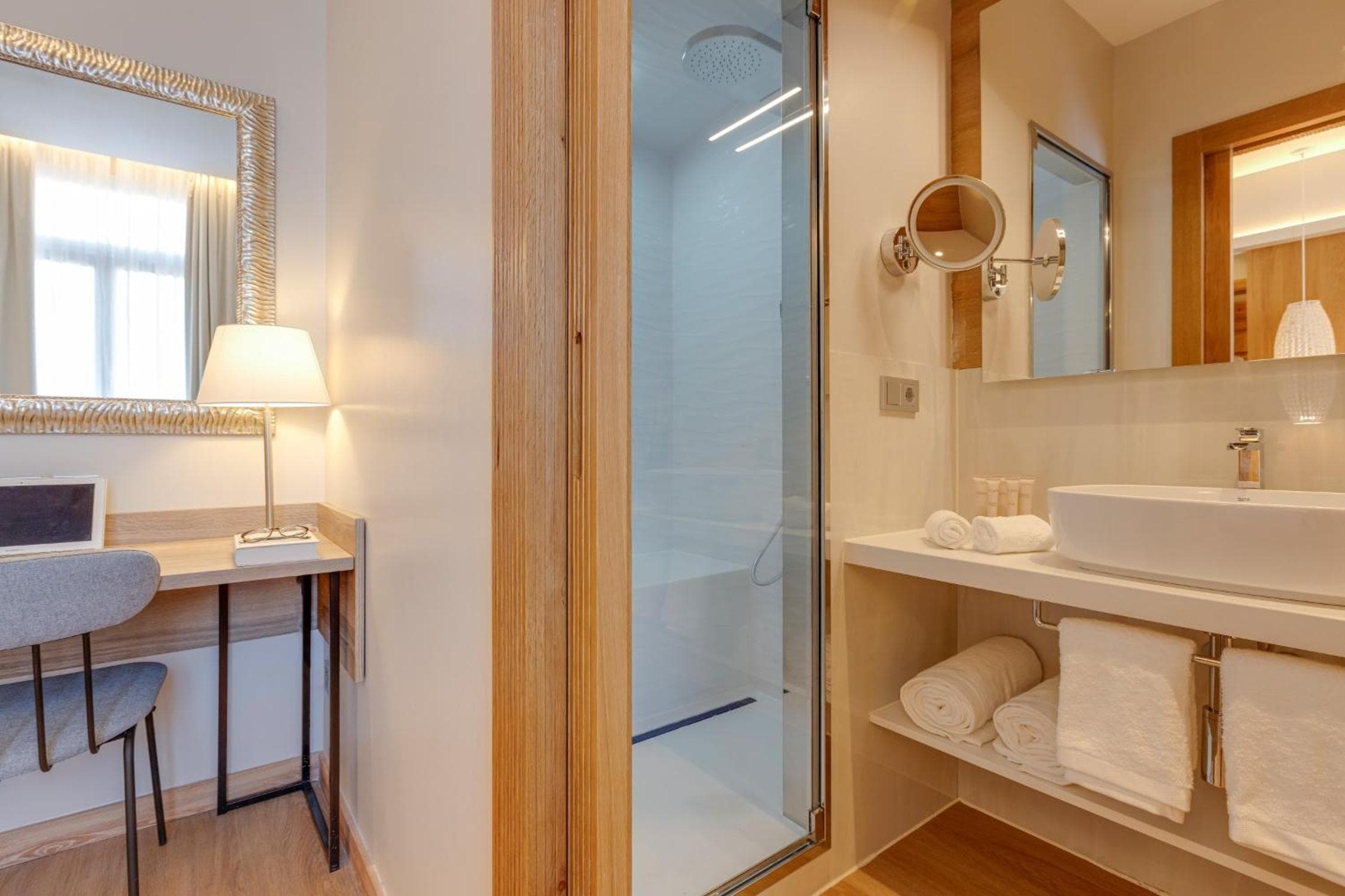 Hotel Boutique Mirlo Barcelona — 14