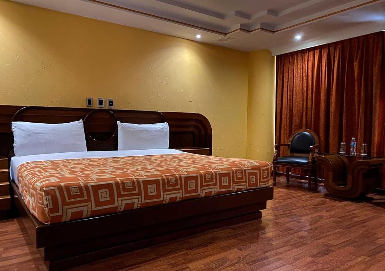 Hotel Escala Siglo XXI — 21