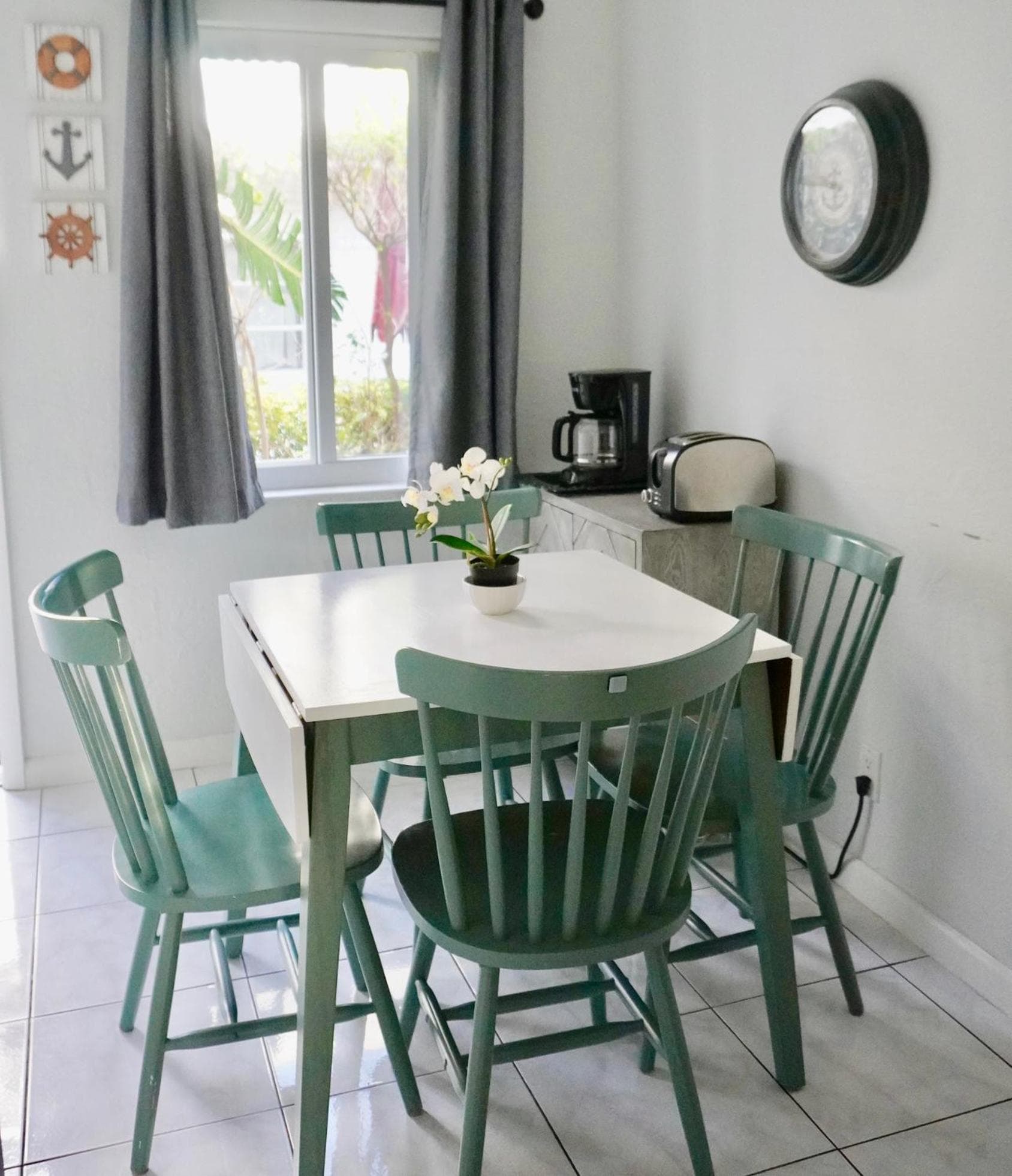4145 By The Sea Inn & Suites — 24