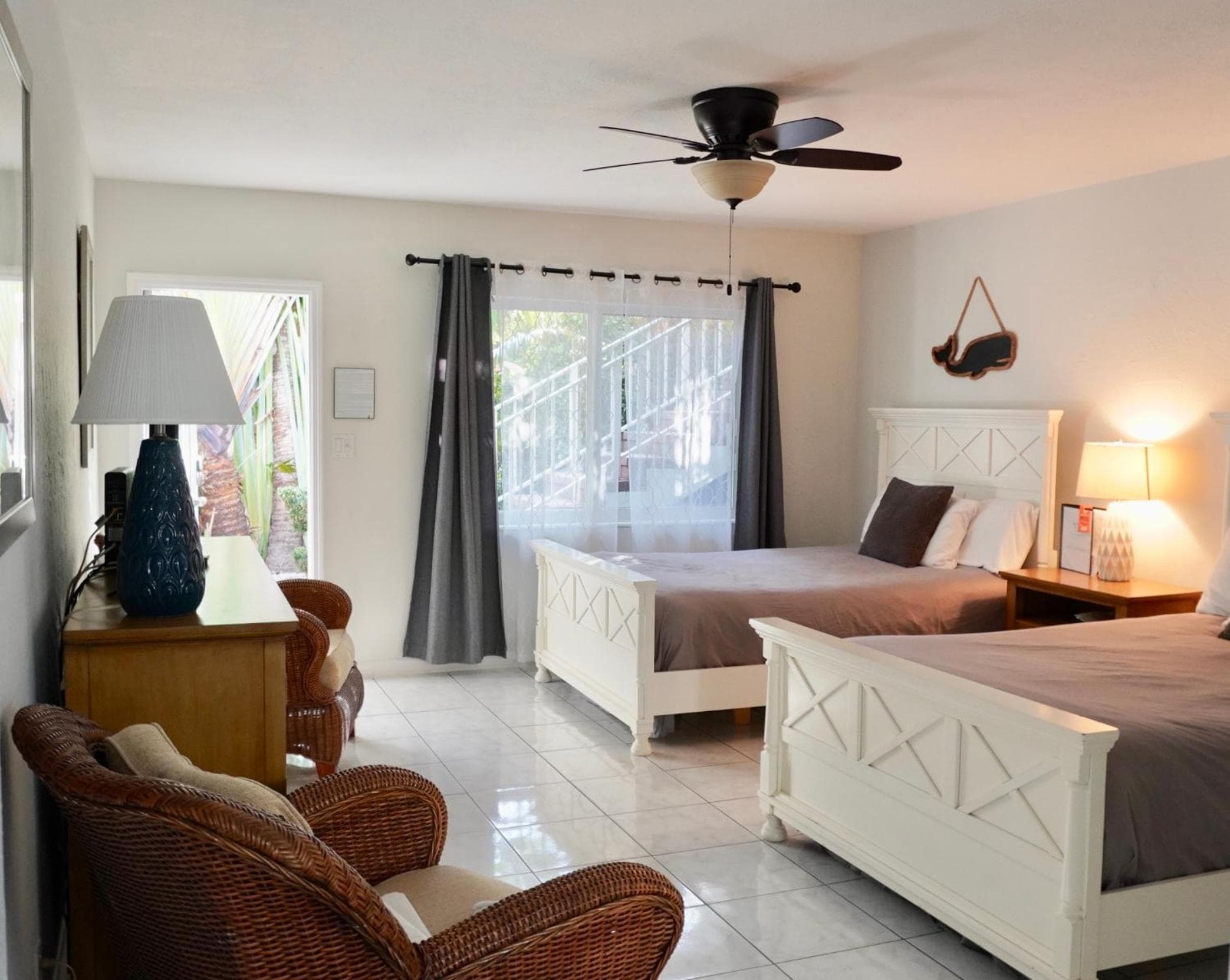 4145 By The Sea Inn & Suites — 11