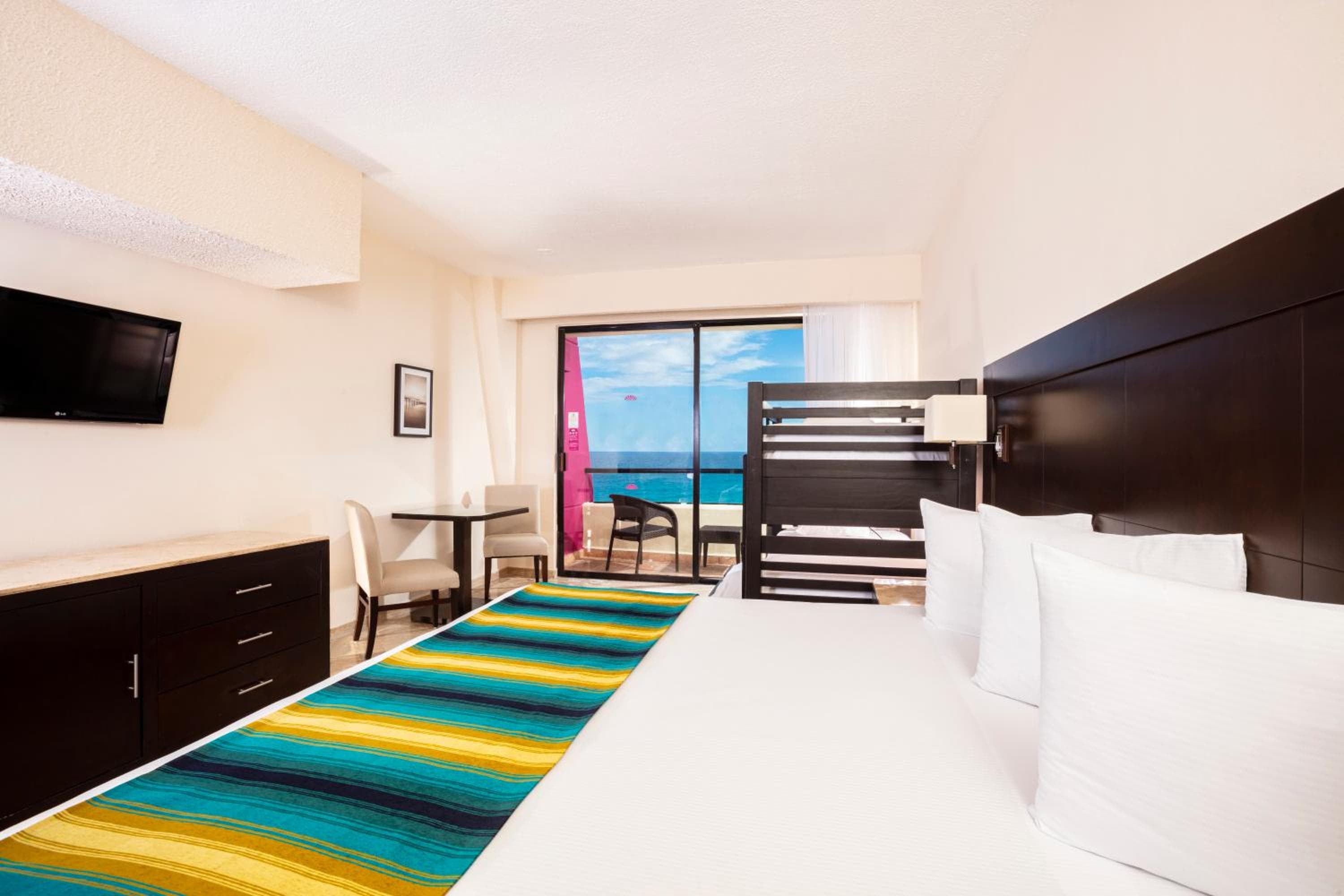 Crown Paradise Club Cancun - All Inclusive — 19