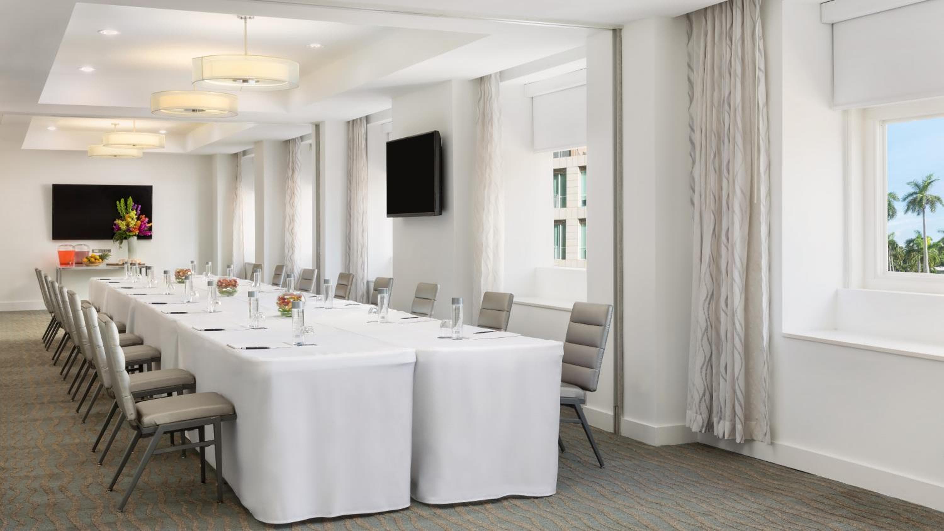 YVE Hotel Miami — 24